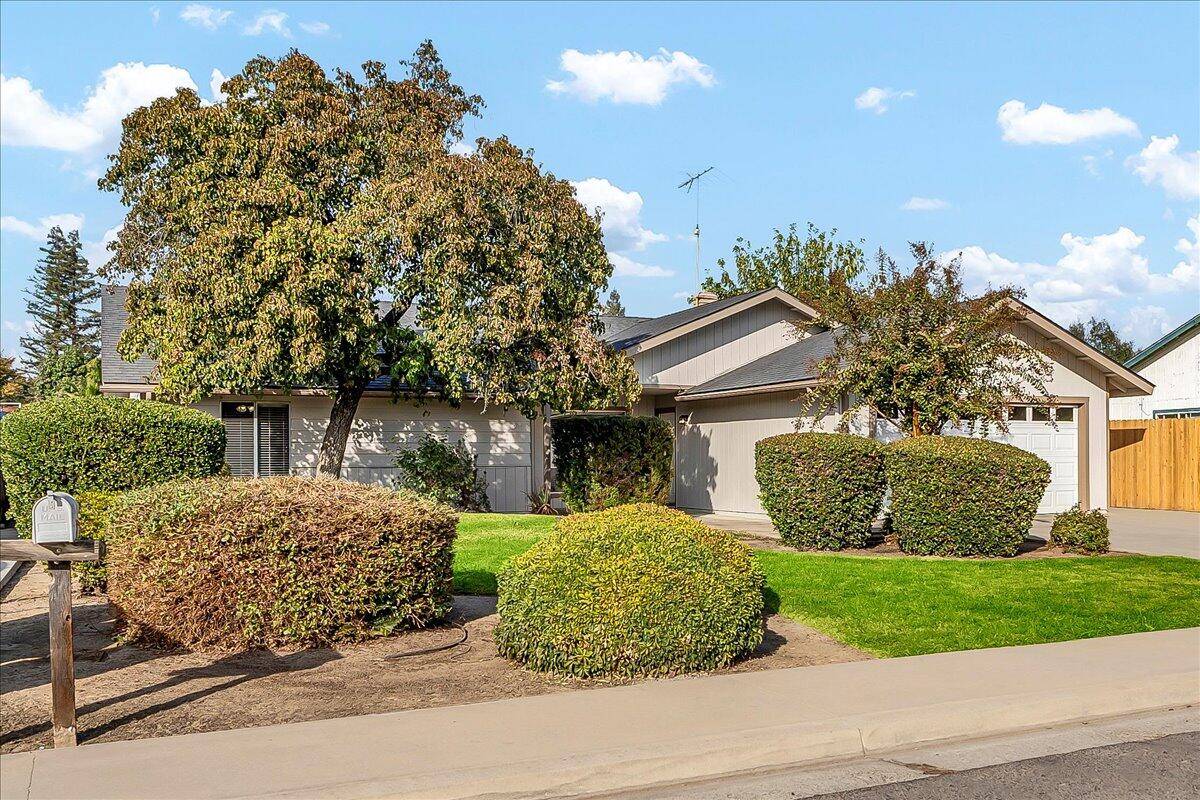 Visalia, CA 93291,1812 W Wren Drive