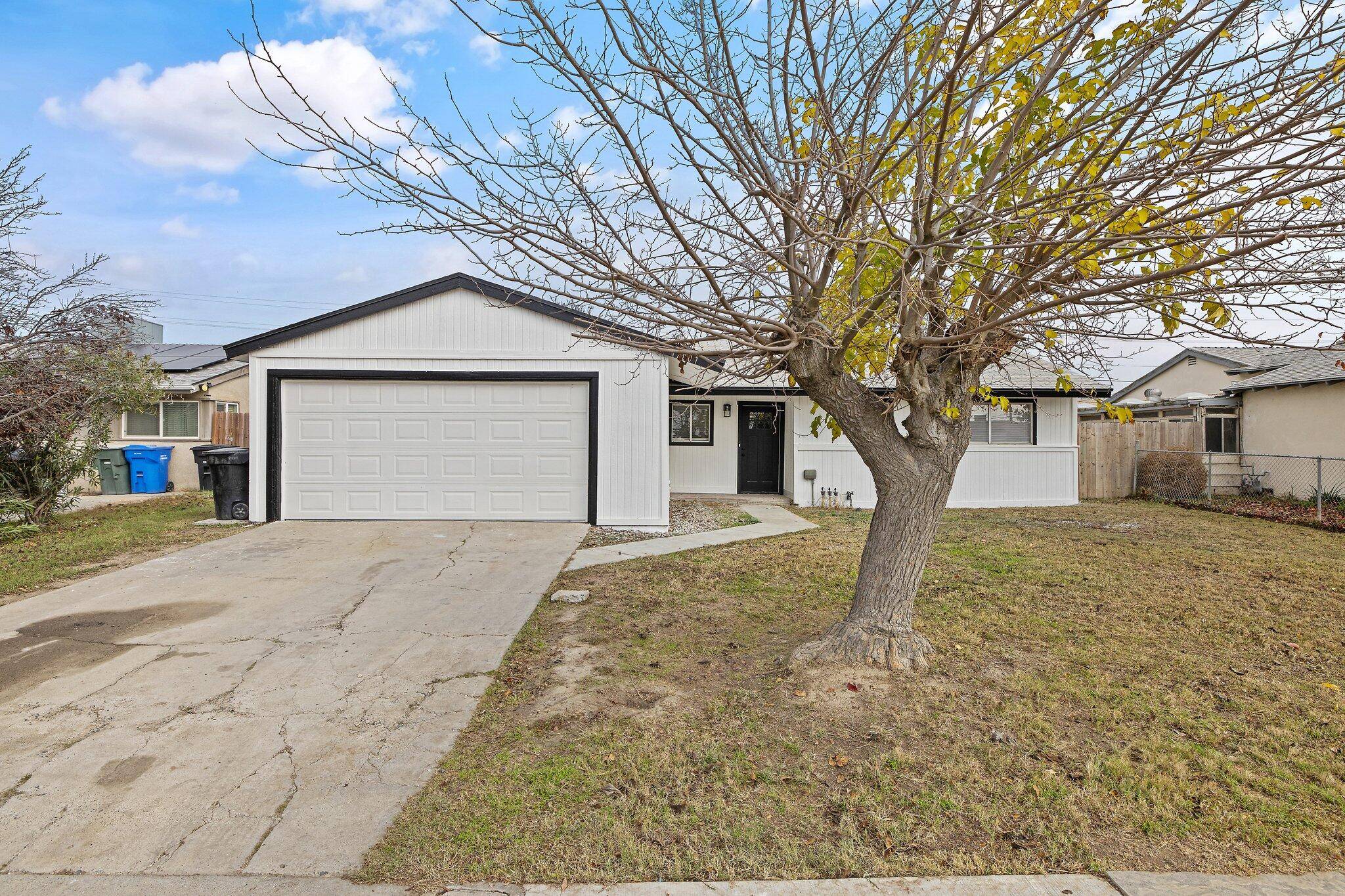 Lemoore, CA 93245,12807 Belle Haven Drive