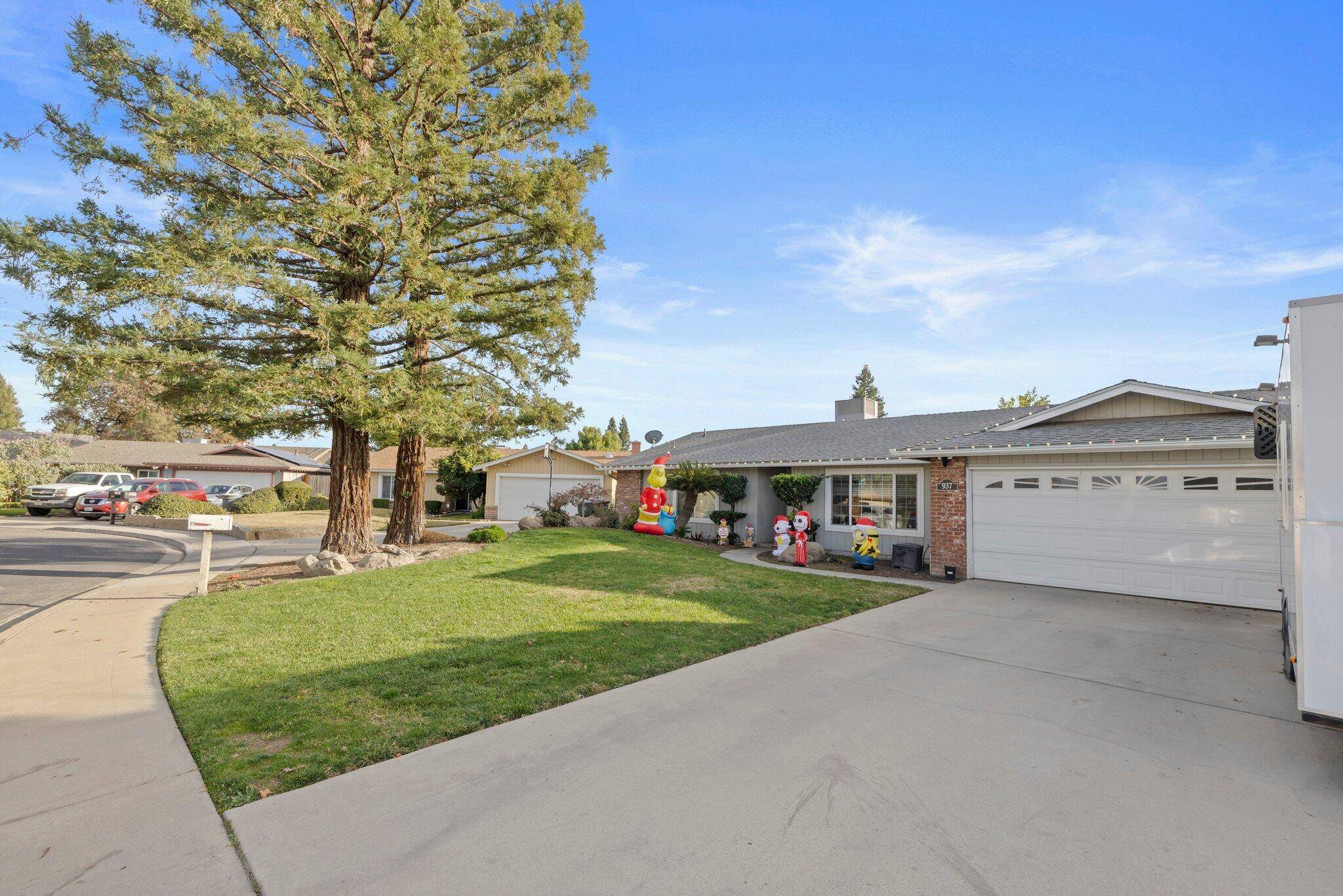 Visalia, CA 93277,937 W Mary Avenue