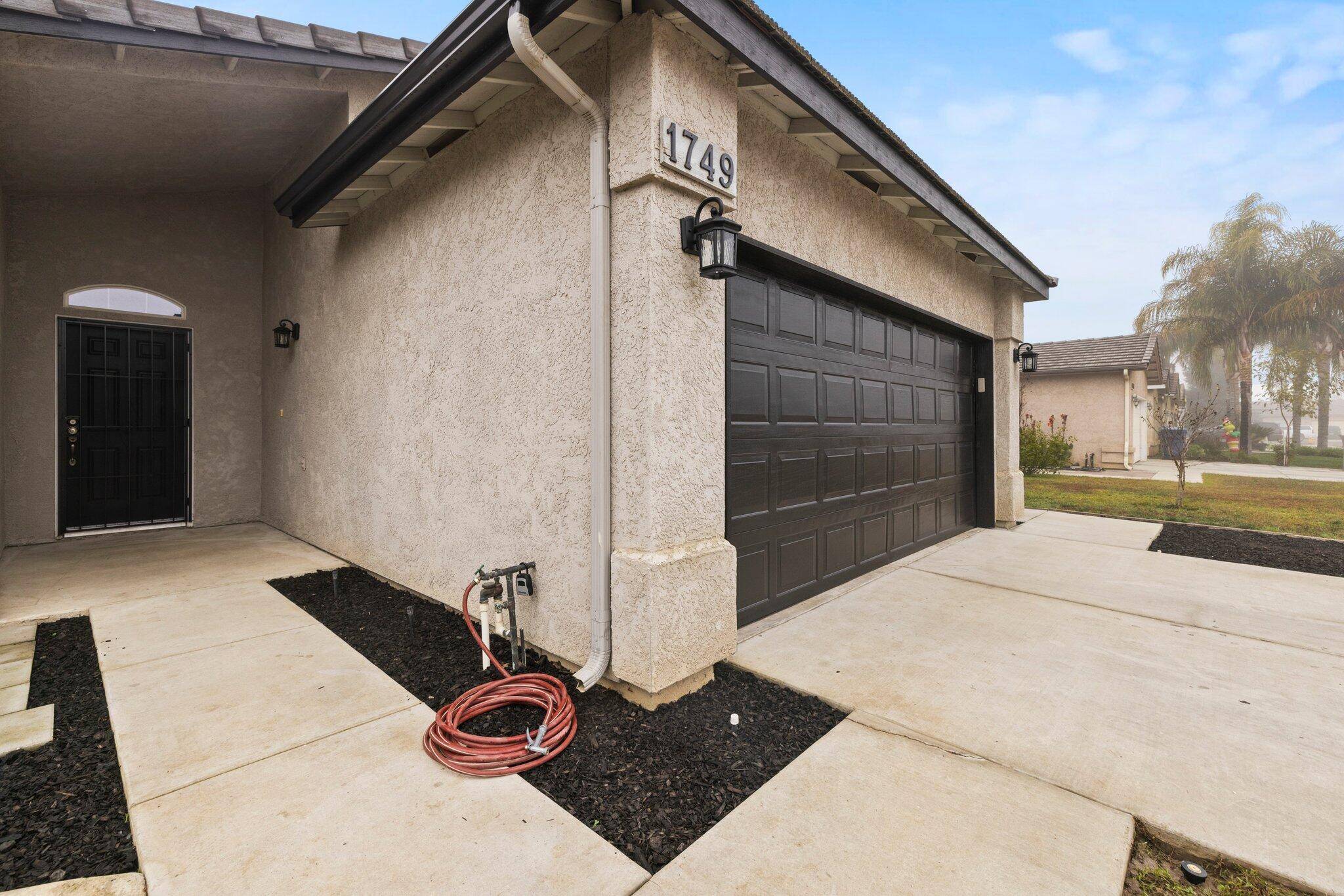 Tulare, CA 93274,1749 Eaton Street