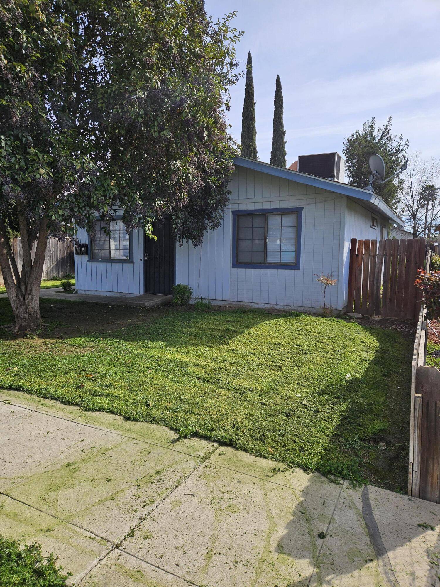 Exeter, CA 93221,333 N Quince Avenue