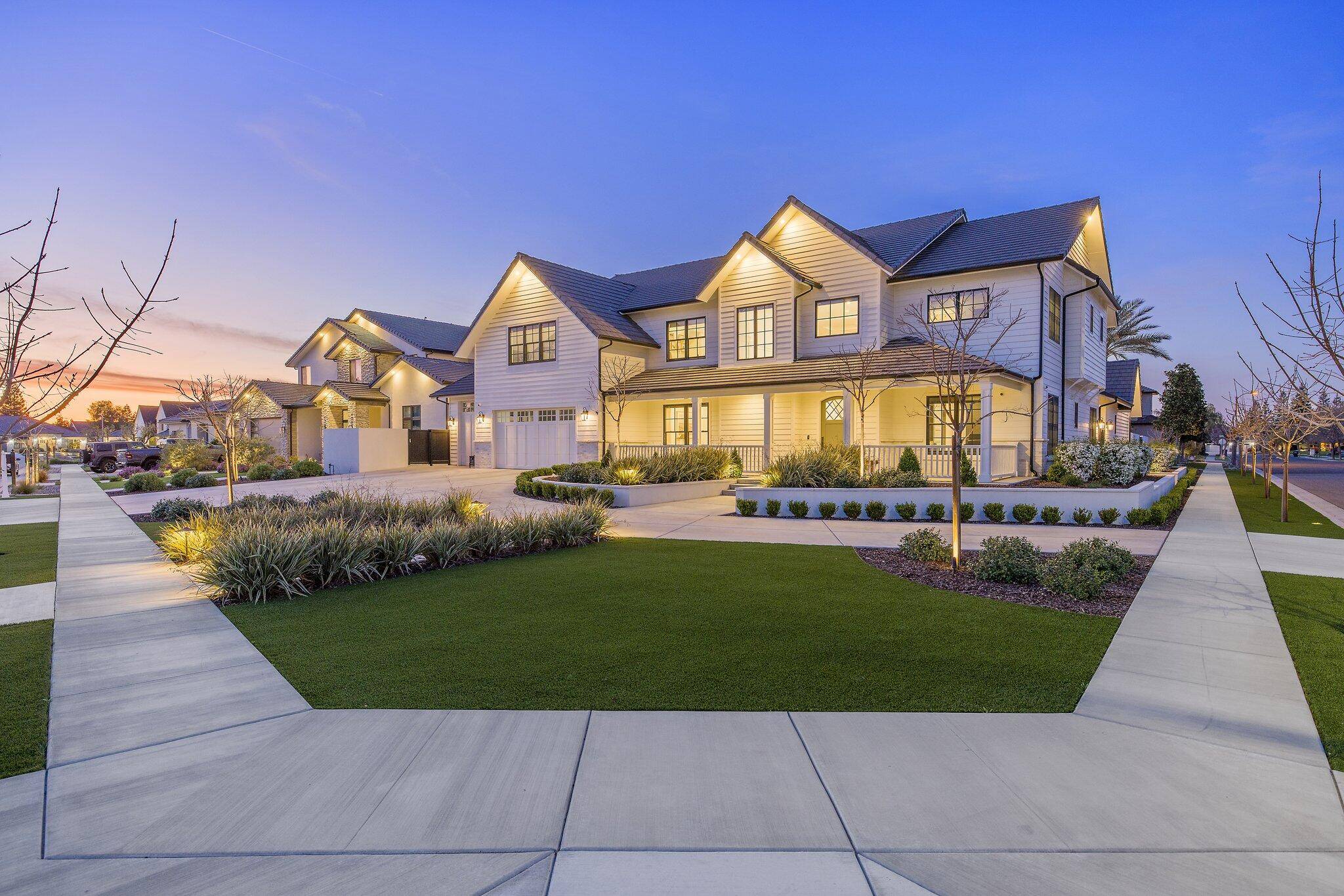 Visalia, CA 93291,4614 W Cecil Avenue