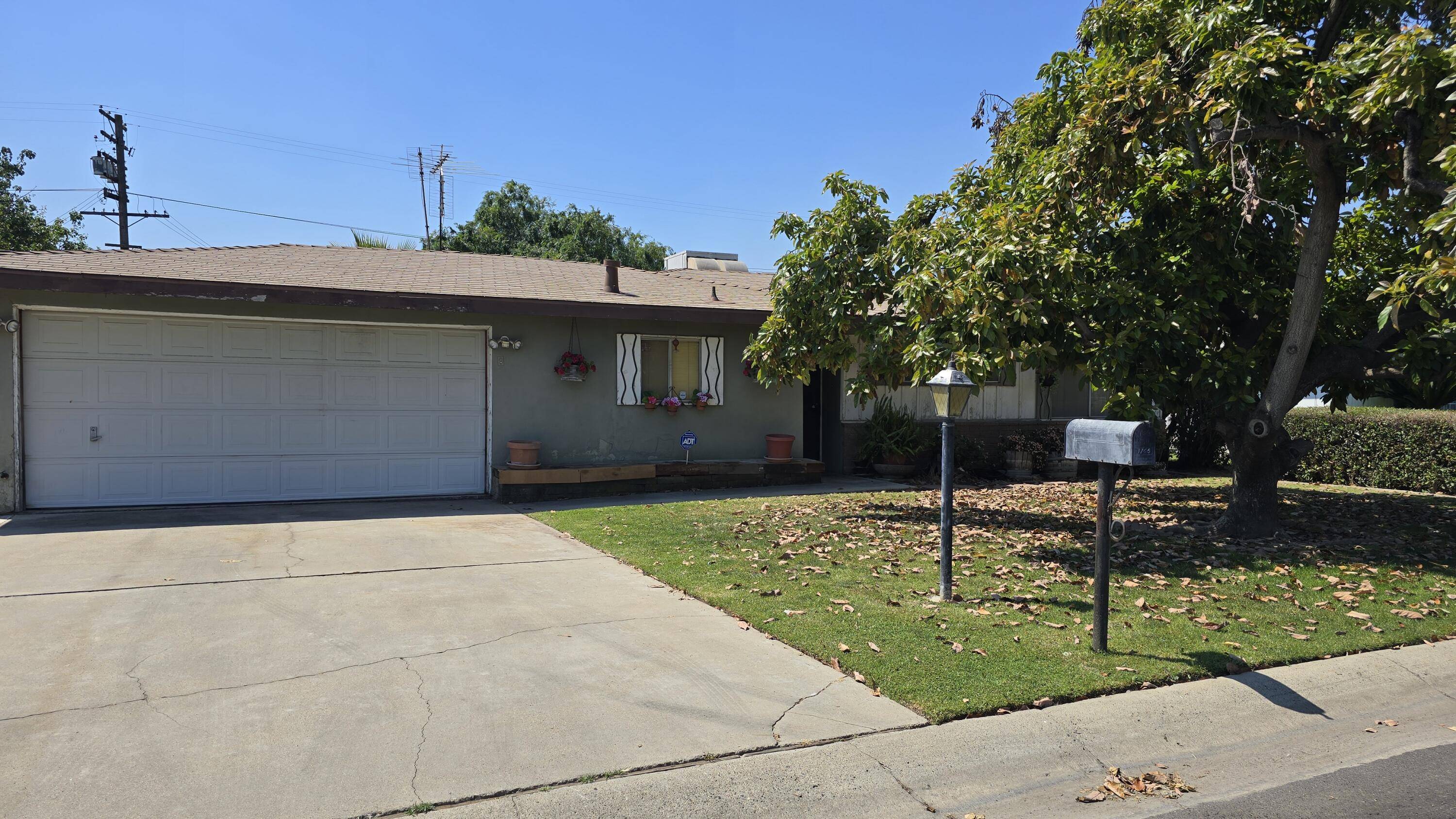 Visalia, CA 93277,1705 W Dorothea Avenue
