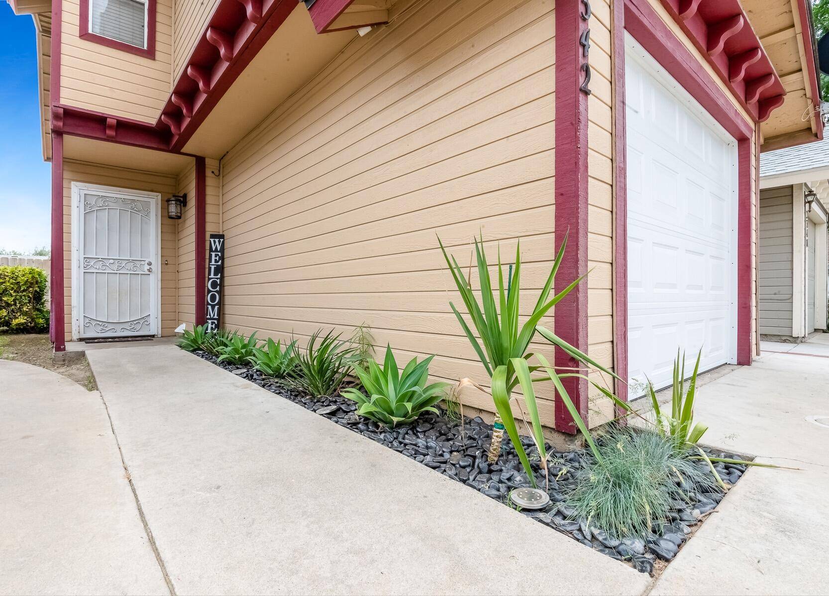 Visalia, CA 93277,2342 W Packwood Drive