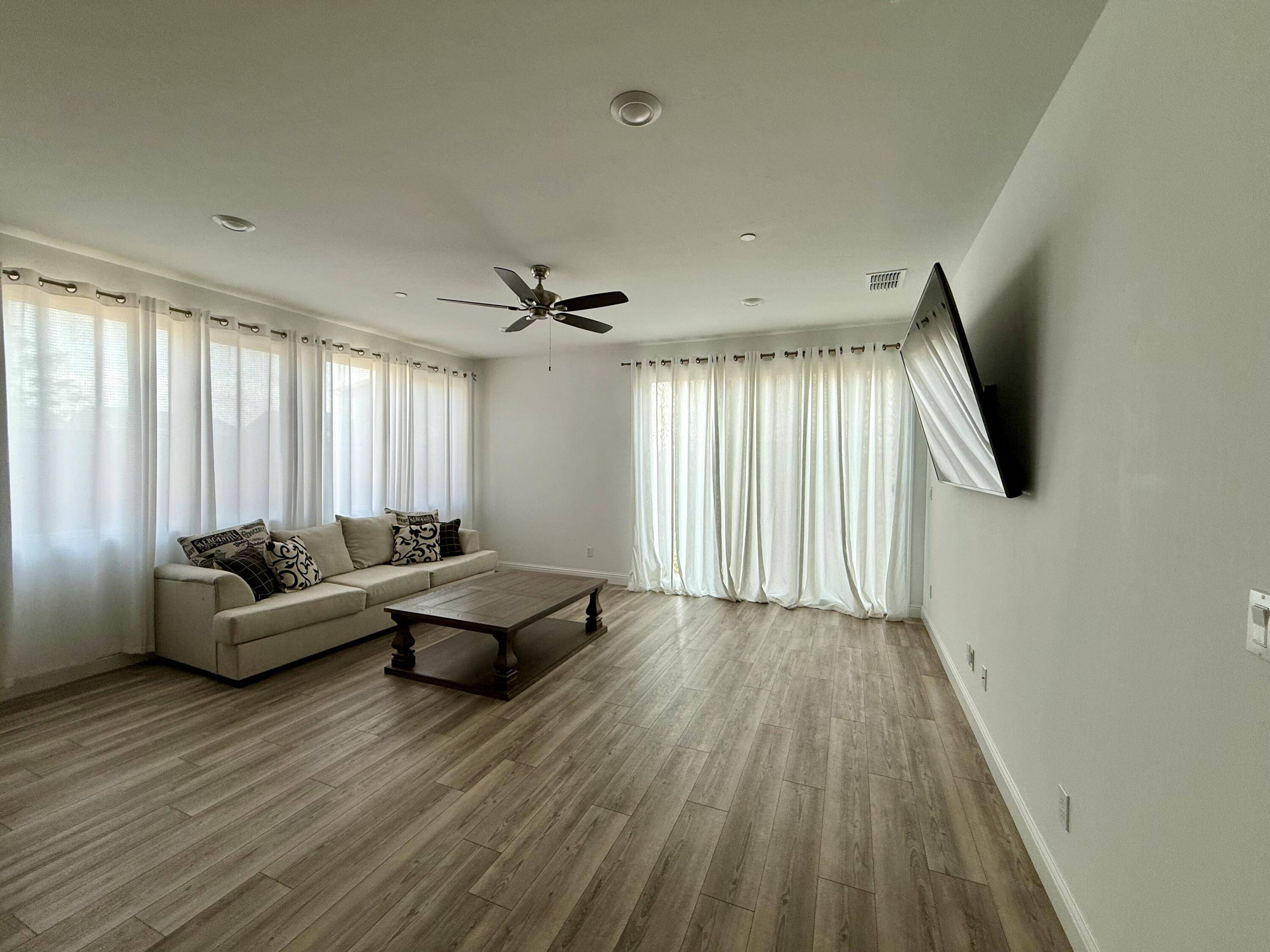 Shafter, CA 93263,3213 Brook Grove Lane