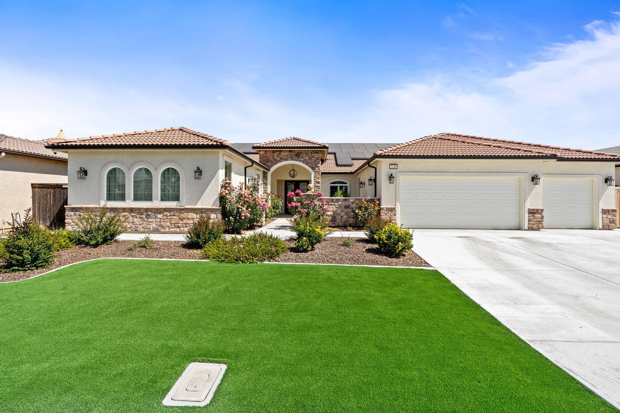 Visalia, CA 93292,3108 E Beech Court