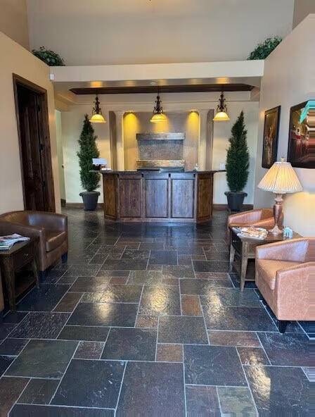 Visalia, CA 93277,303 E Caldwell Avenue #O1