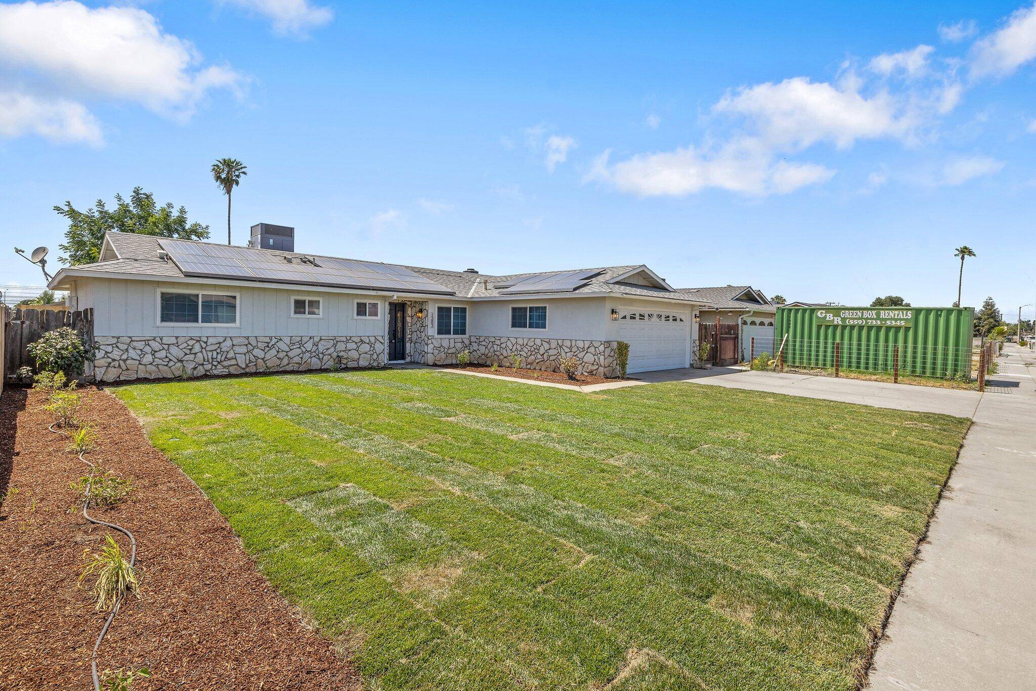 Tulare, CA 93274,1383 S Cardoza Street