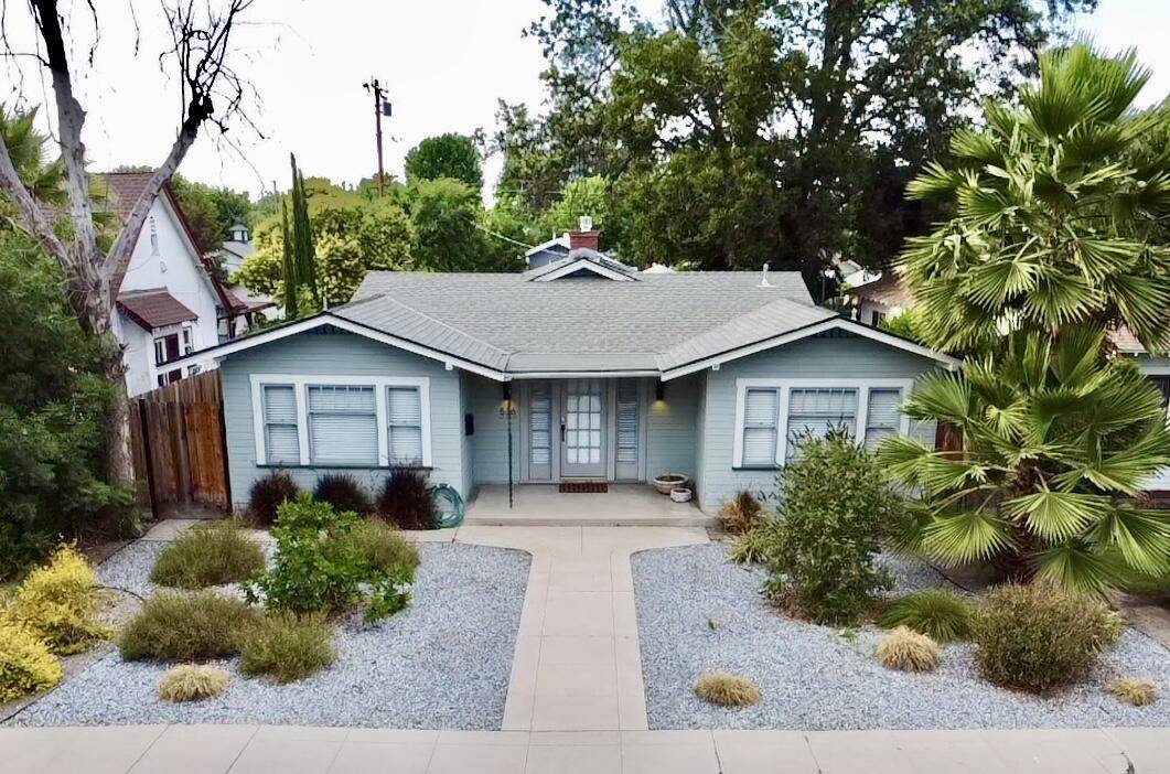 Visalia, CA 93277,526 W Myrtle Avenue
