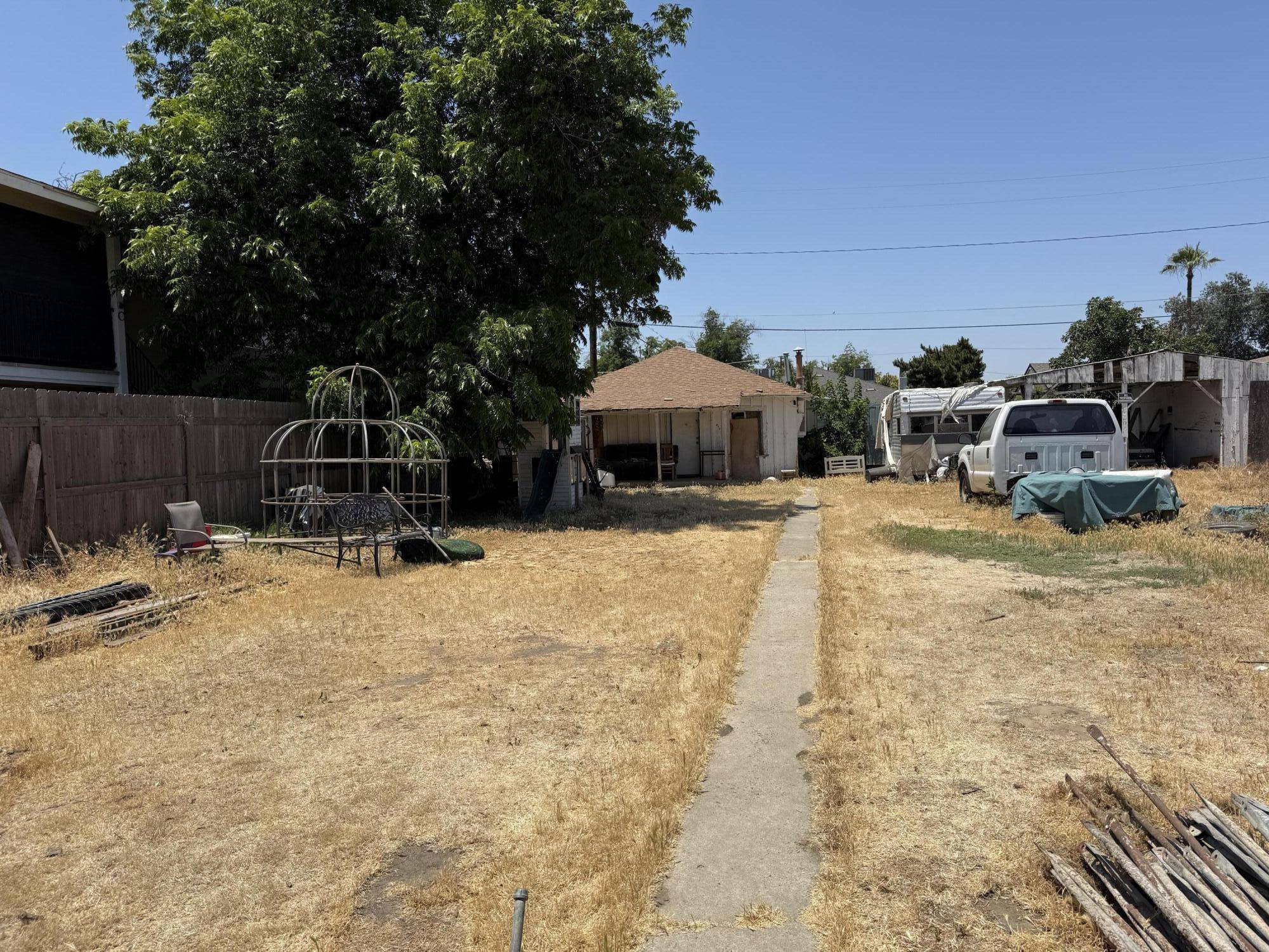 Visalia, CA 93291,439 S Bridge Street ##5