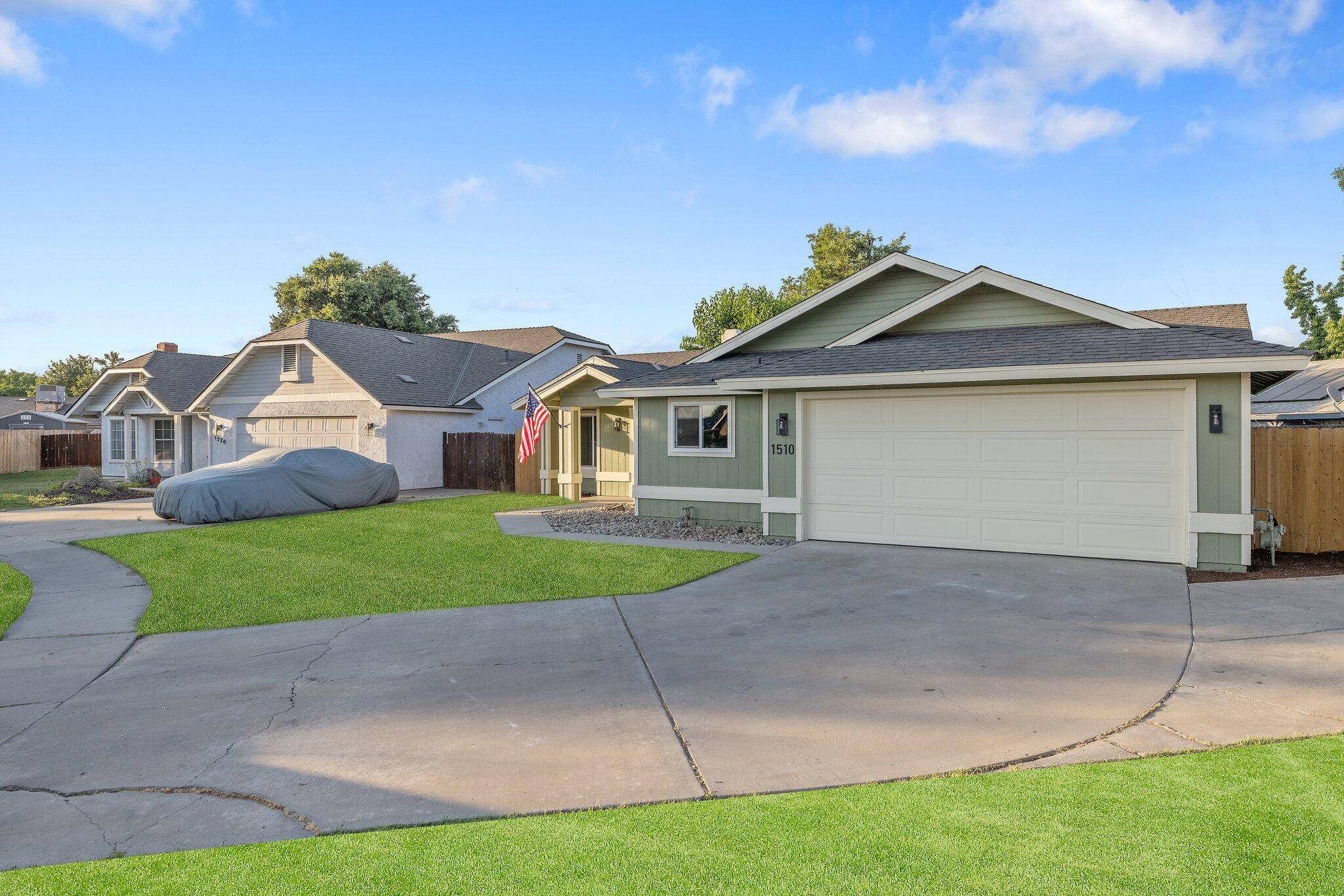 Lemoore, CA 93245,1510 Oakwood Court