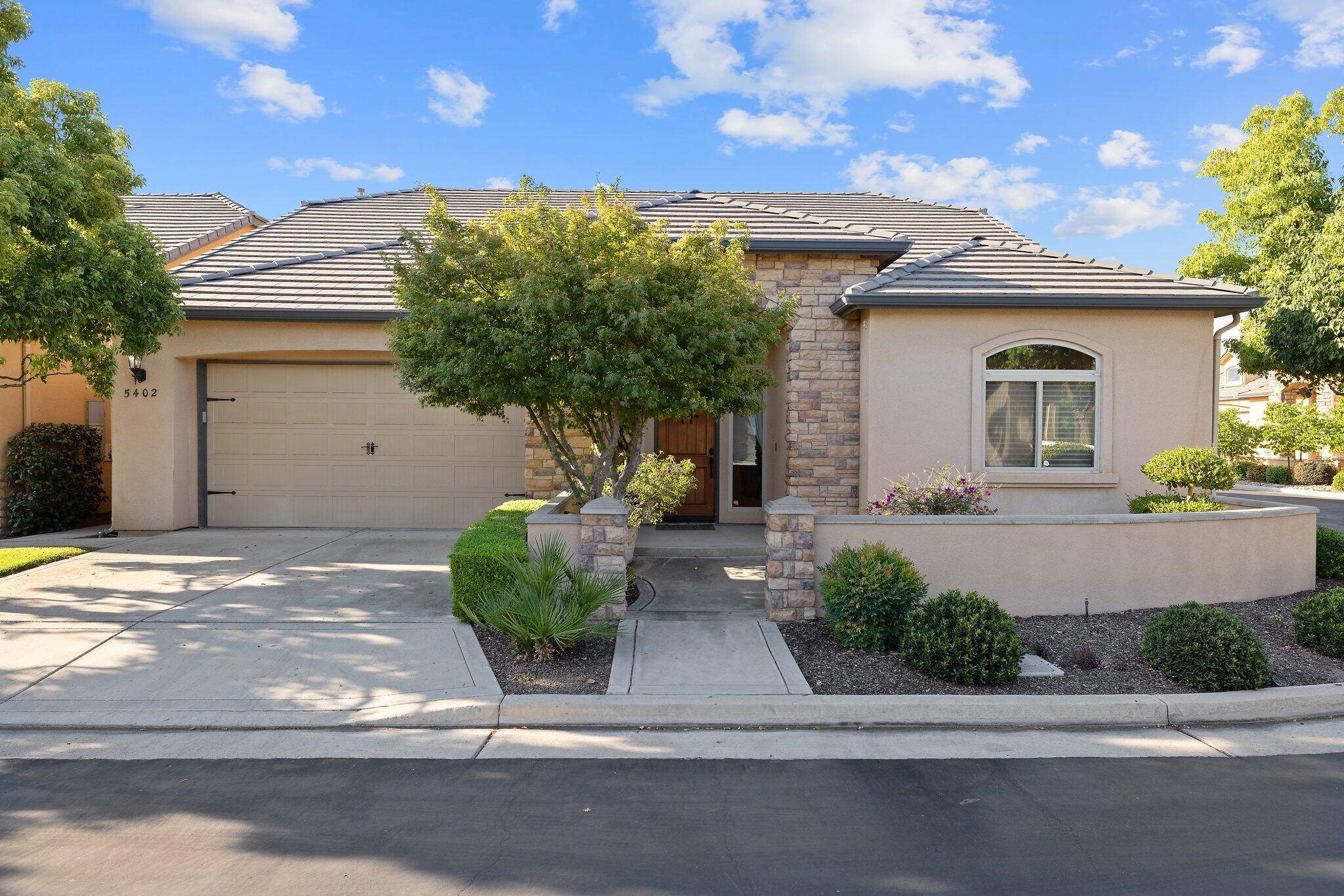 Visalia, CA 93277,5402 W Mission Avenue