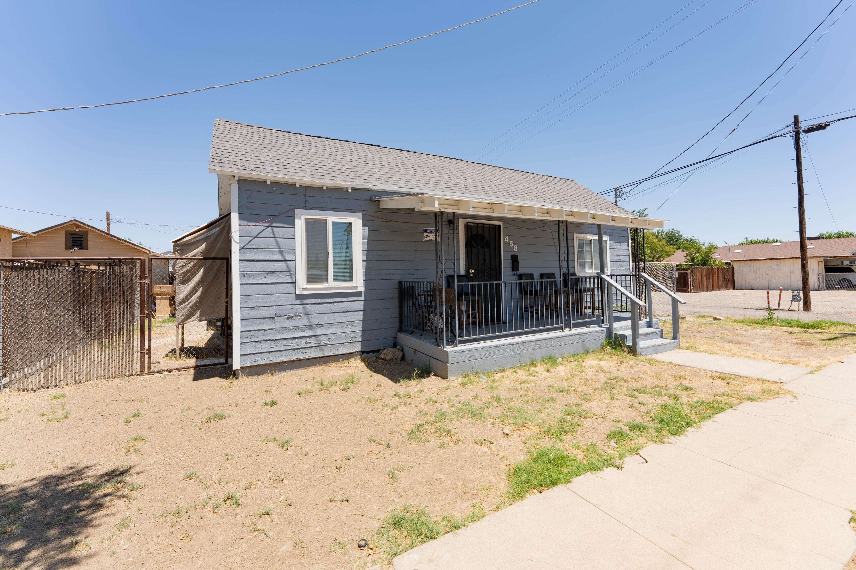 Coalinga, CA 93210,458 N 4th Street