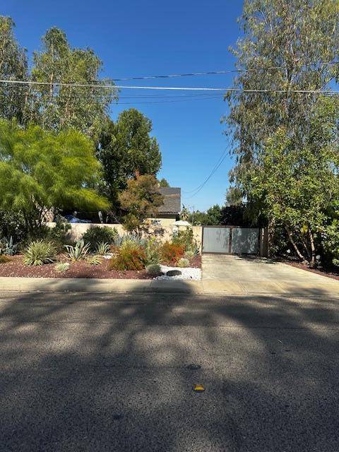 Woodlake, CA 93286,360, 364 N Cypress Street #2