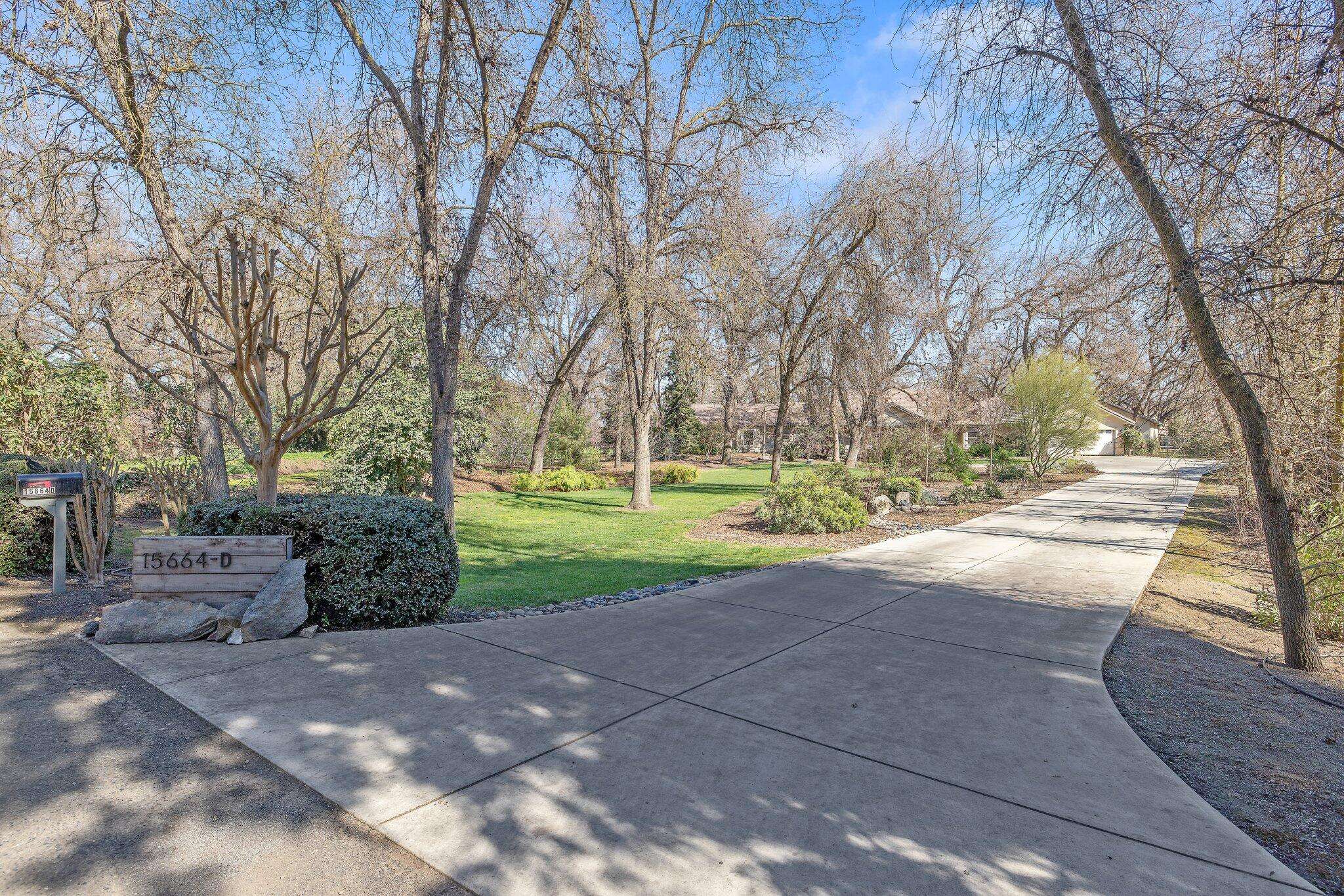 Visalia, CA 93292,15664 Mills Drive #D