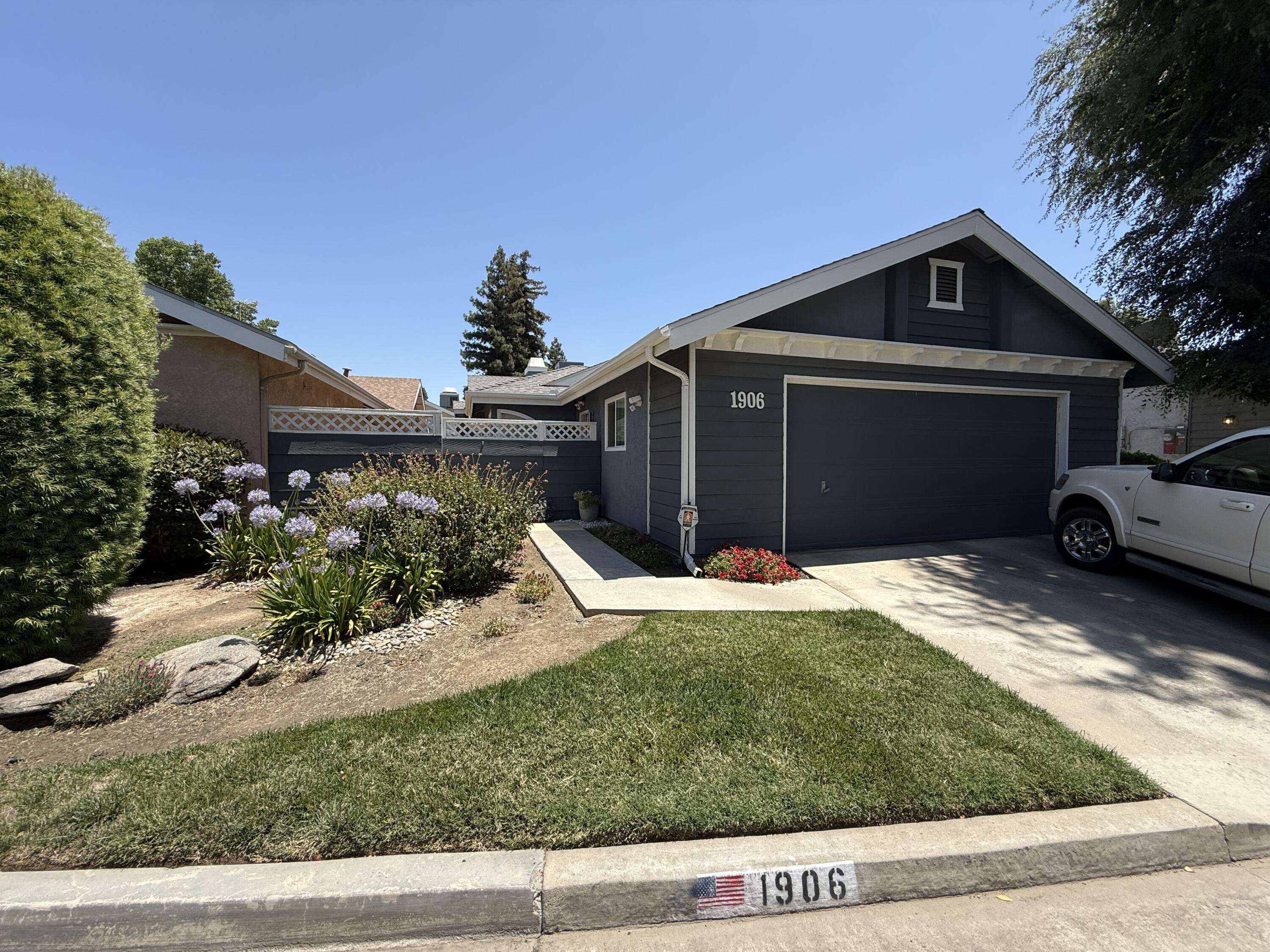 Visalia, CA 93292,1906 S Pinnacle Street