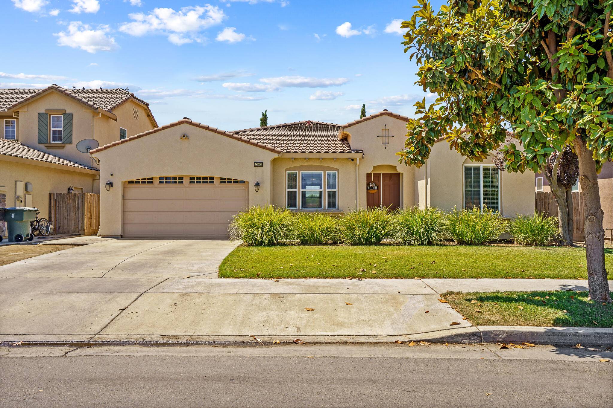 Visalia, CA 93291,2403 W Robin Avenue