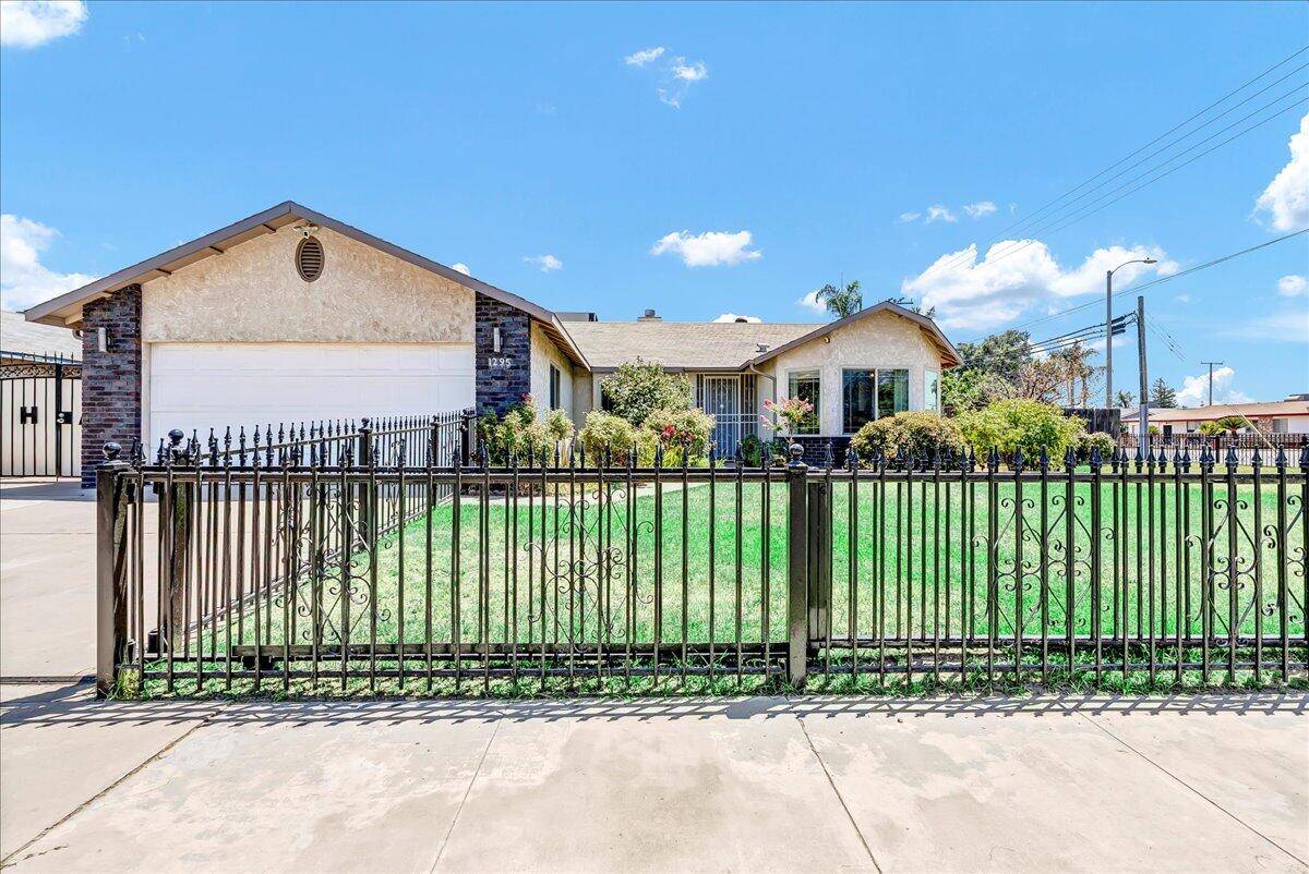 Tulare, CA 93274,1295 W Oakland Avenue