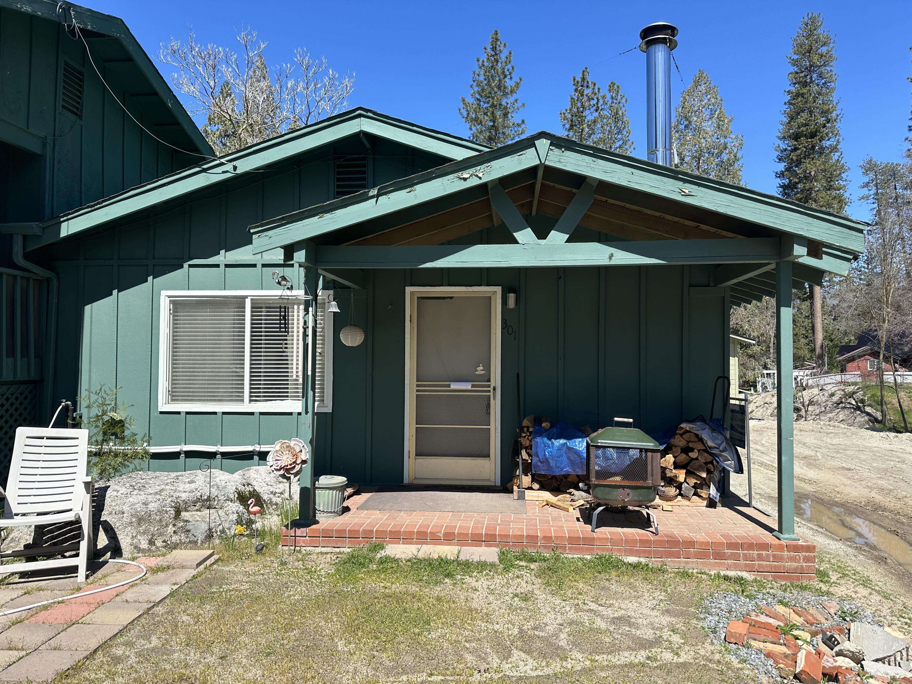 California Hot Springs, CA 93207,301 Capinero Drive