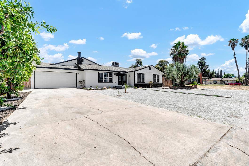 Visalia, CA 93277,2512 S Linwood Street