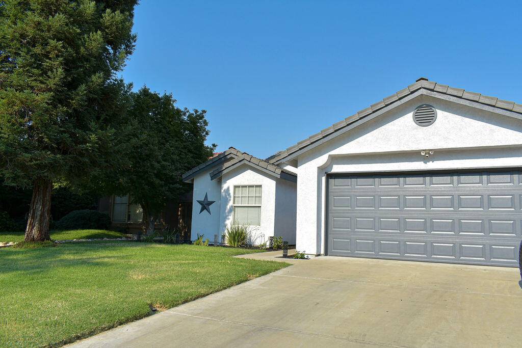 Visalia, CA 93292,3048 S Cain Street