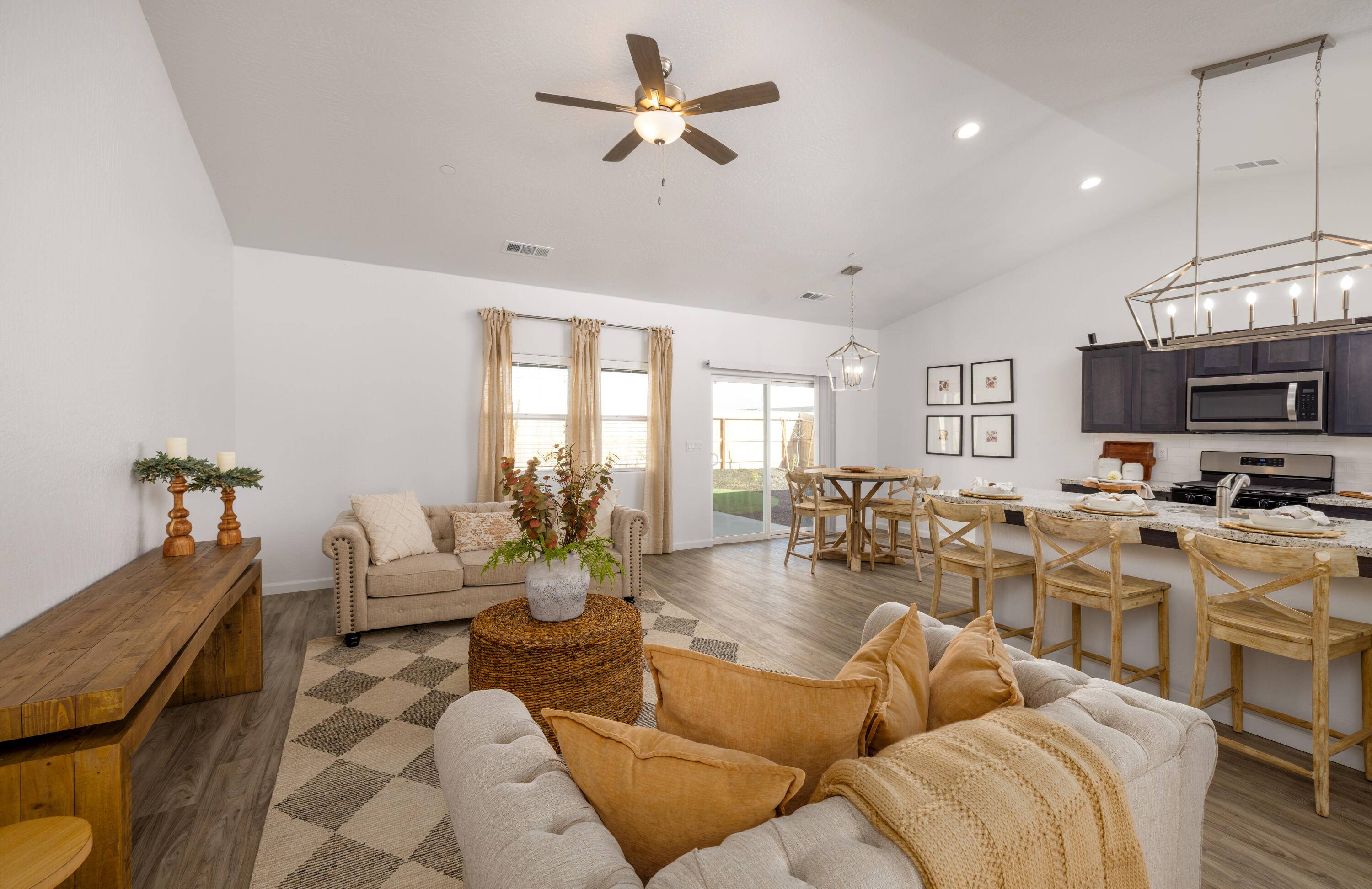 Visalia, CA 93291,30915 Cottontail Street #22