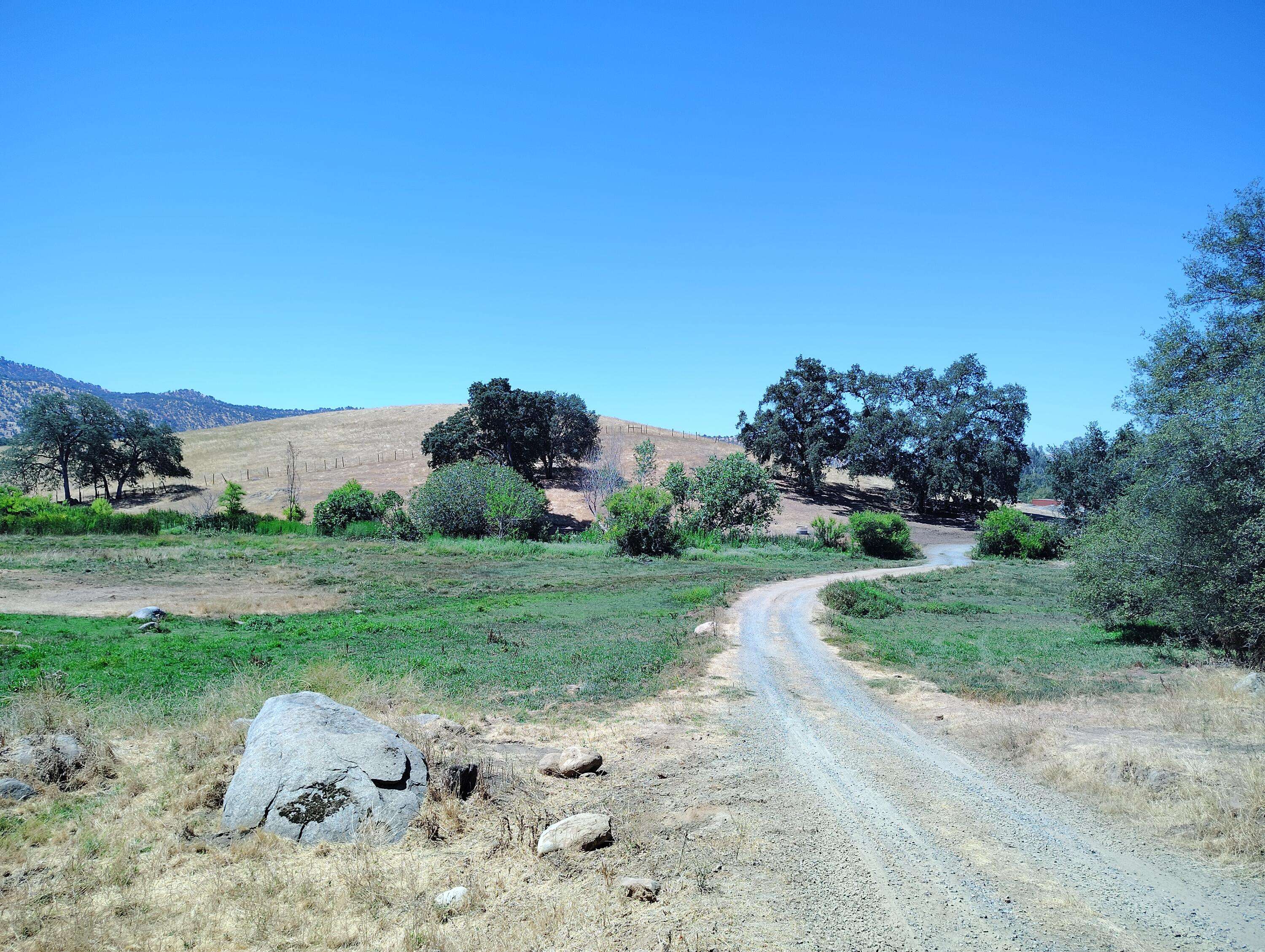 Springville, CA 93265,33819 Globe Drive