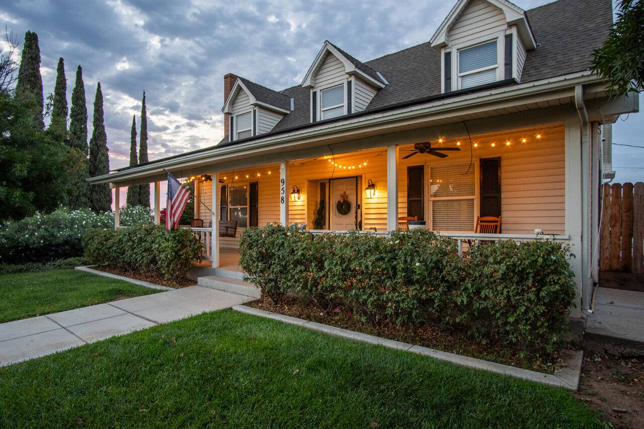 Porterville, CA 93257,958 E Morton Hill Avenue