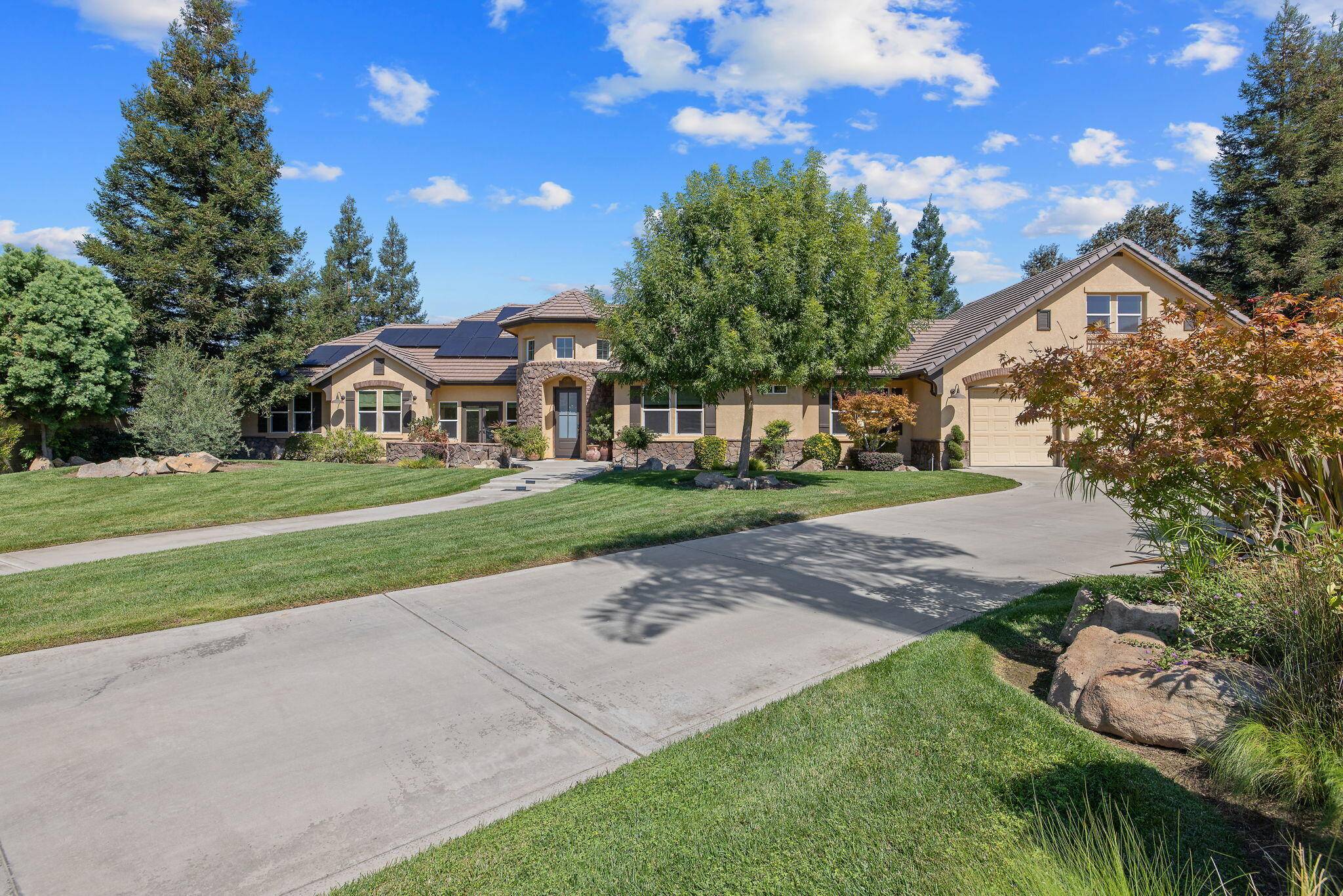 Visalia, CA 93291,1548 N Rova Street