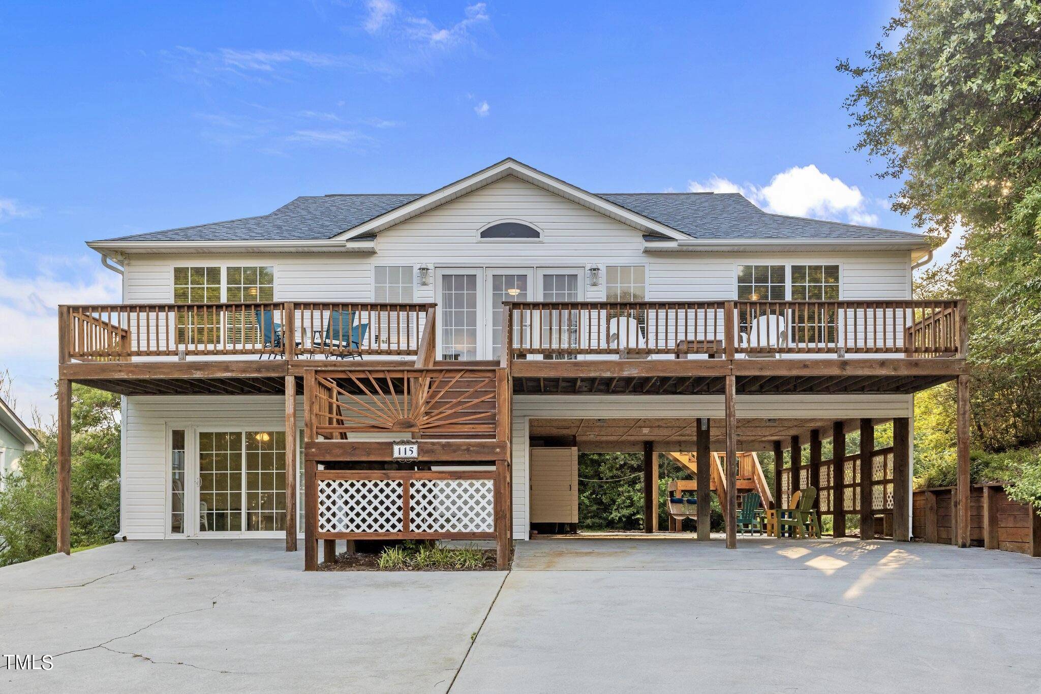 Emerald Isle, NC 28594,115 Deer Horn Drive