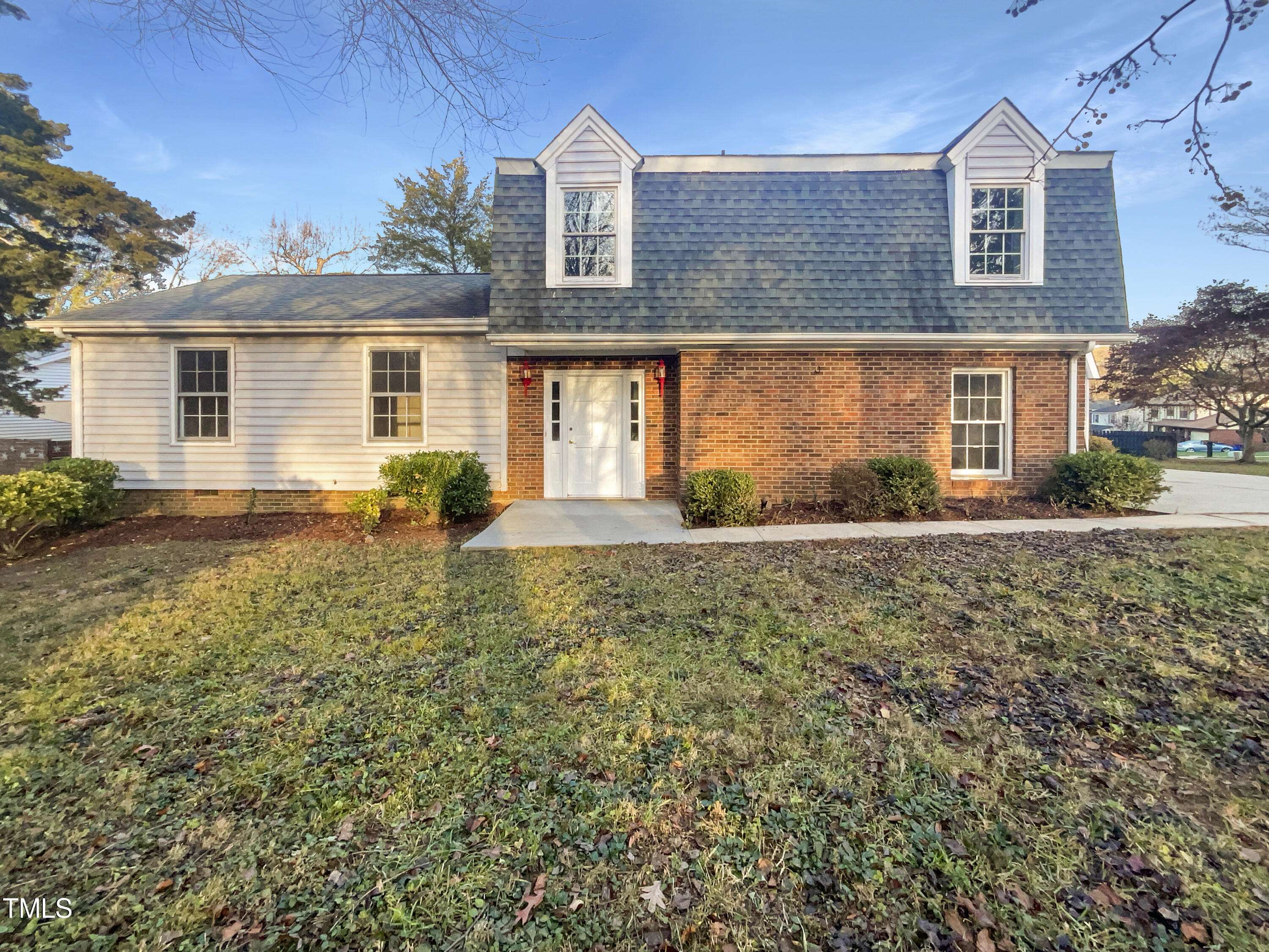 Raleigh, NC 27609,423 Cedar Hill Lane