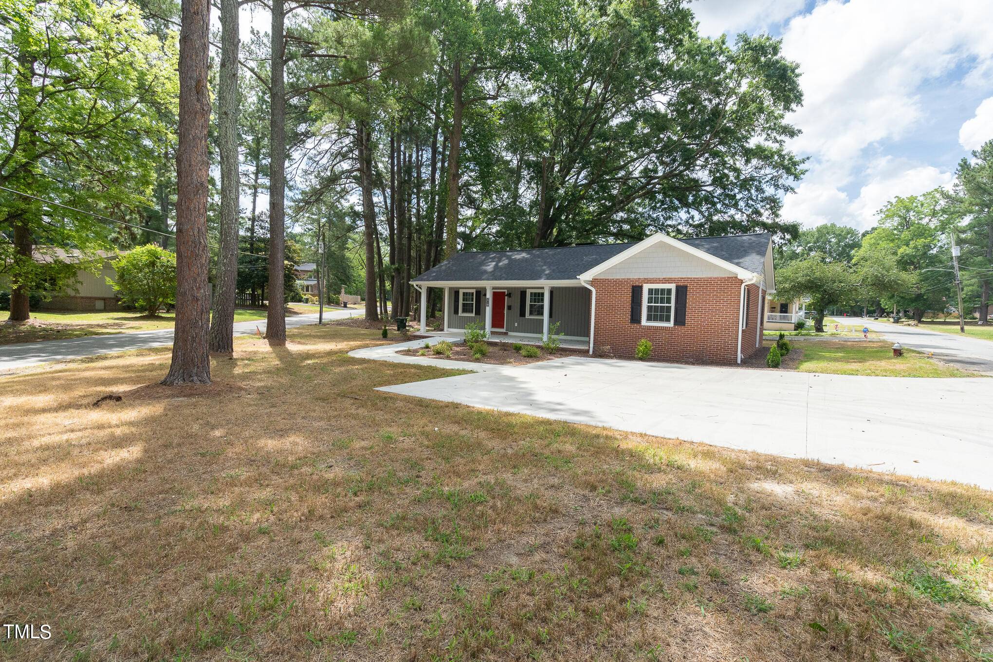 Enfield, NC 27823,419 W Burnette Avenue