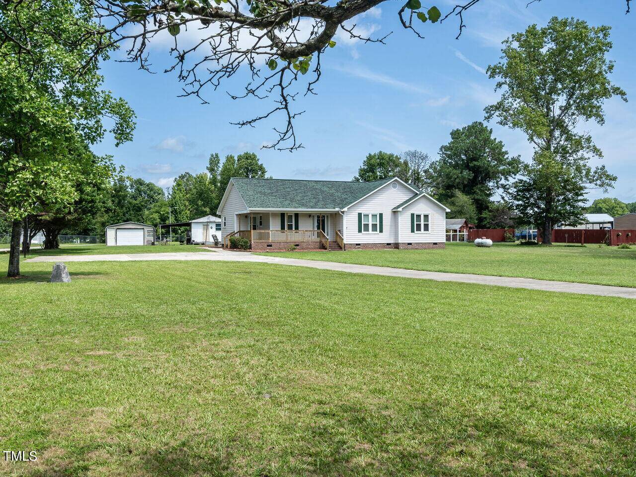 Selma, NC 27576,597 Thorne Road