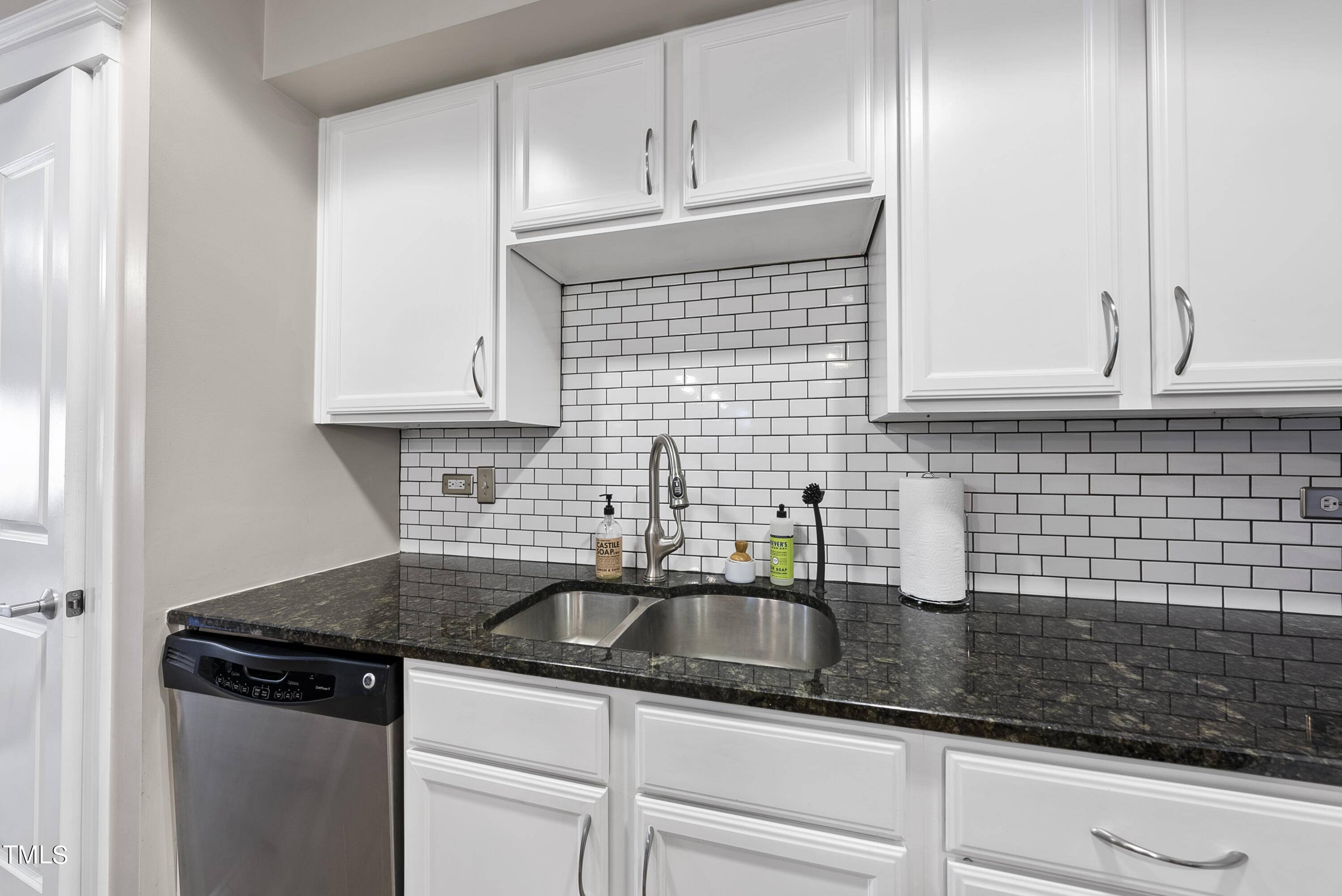 Raleigh, NC 27603,222 Glenwood Avenue #307