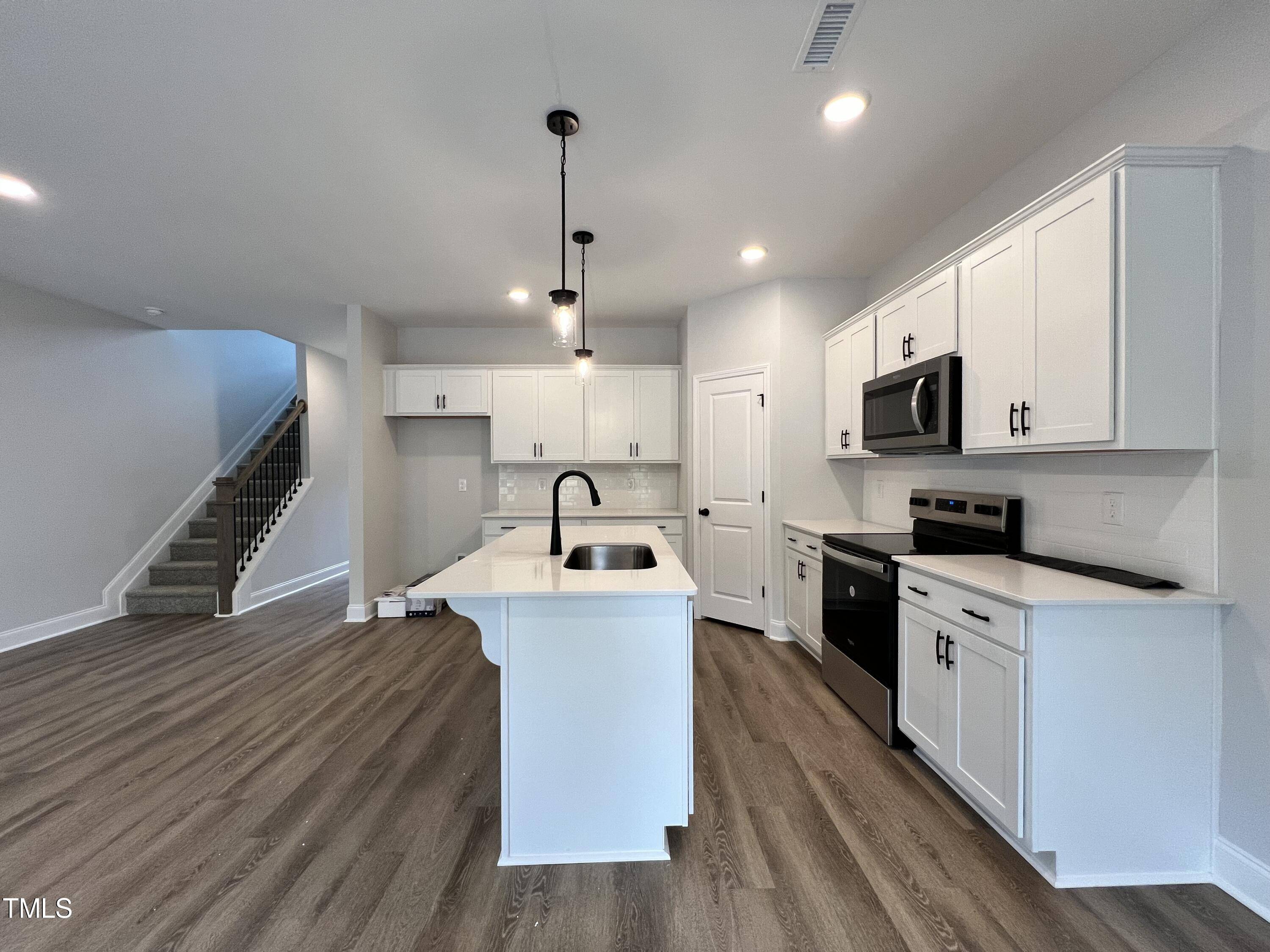 Clayton, NC 27520,156 S Mistflower Street