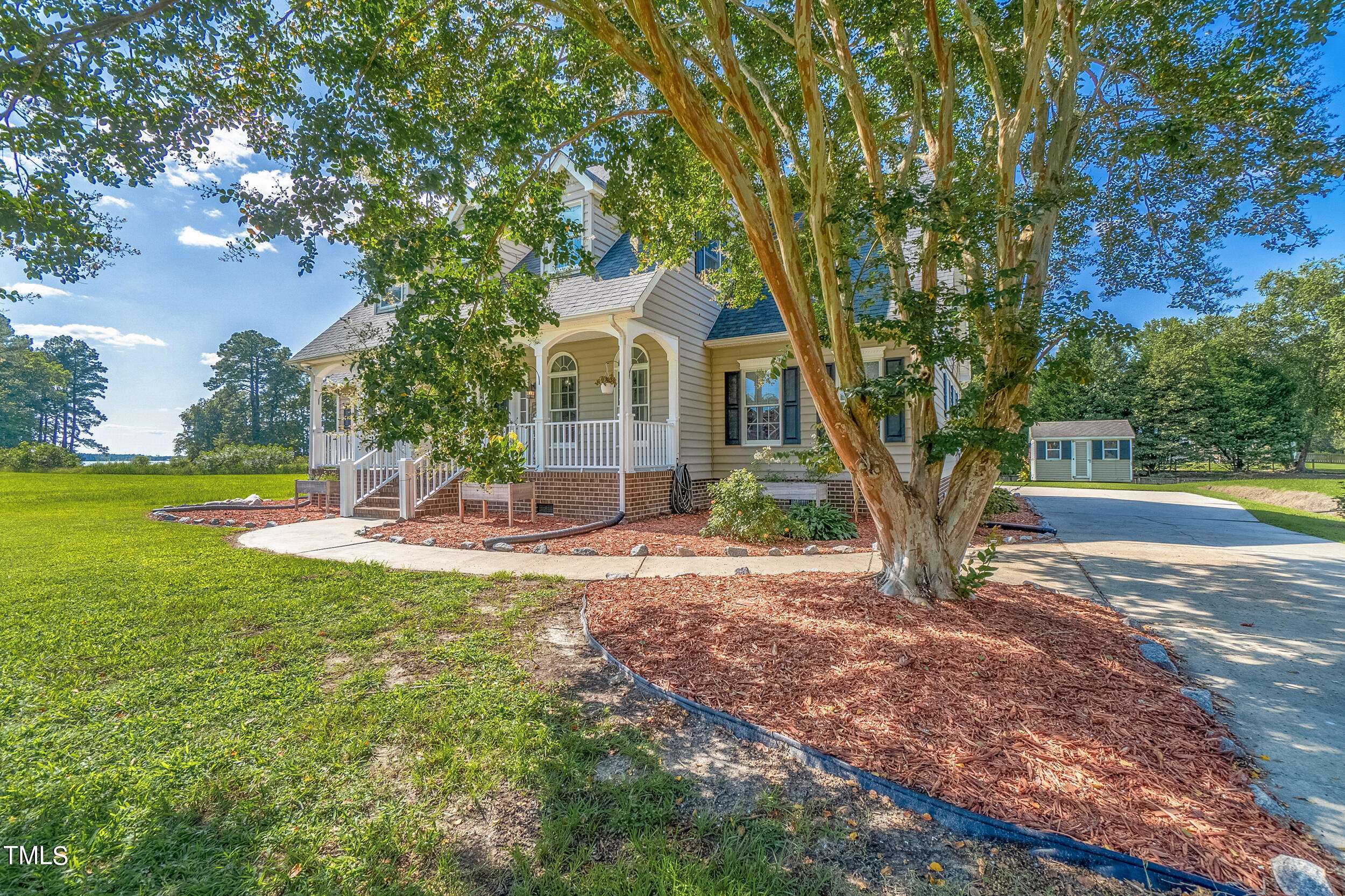 Elizabeth City, NC 27909,137 Dances Bay Road