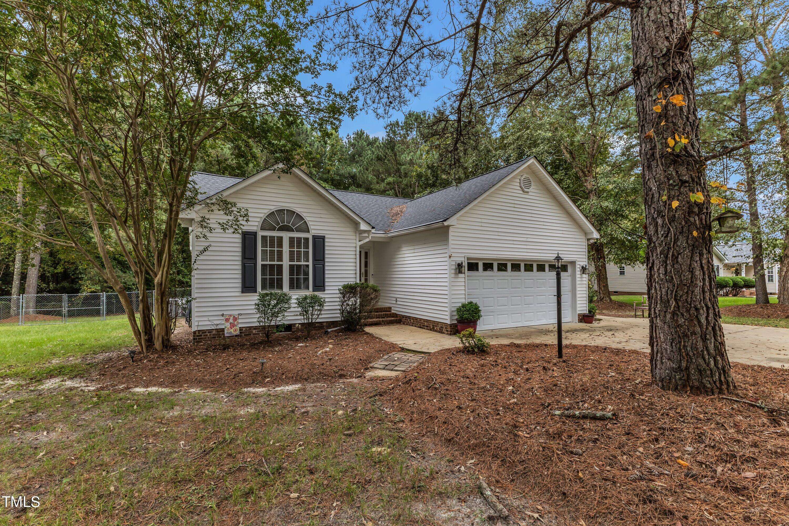 Benson, NC 27504,338 Parrish Farm Lane