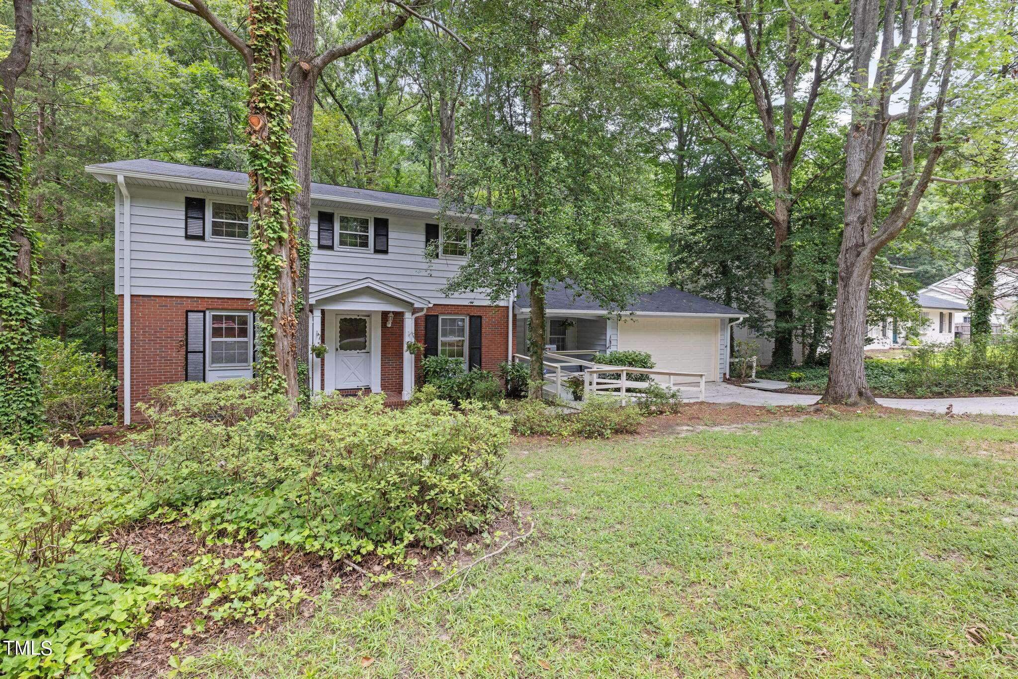 Raleigh, NC 27612,4909 Hollyridge Drive