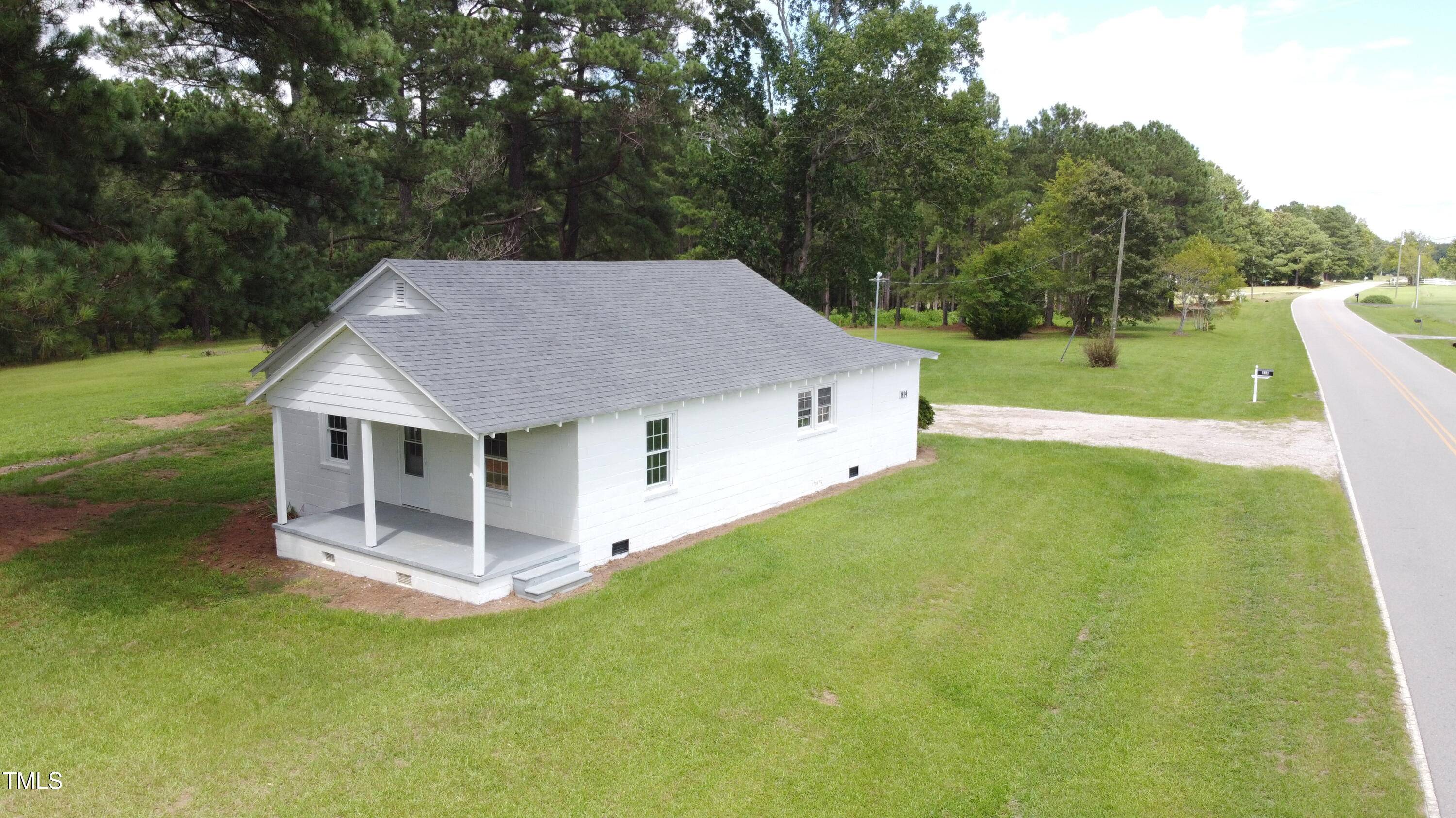 Benson, NC 27504,814 Shade Tree Road