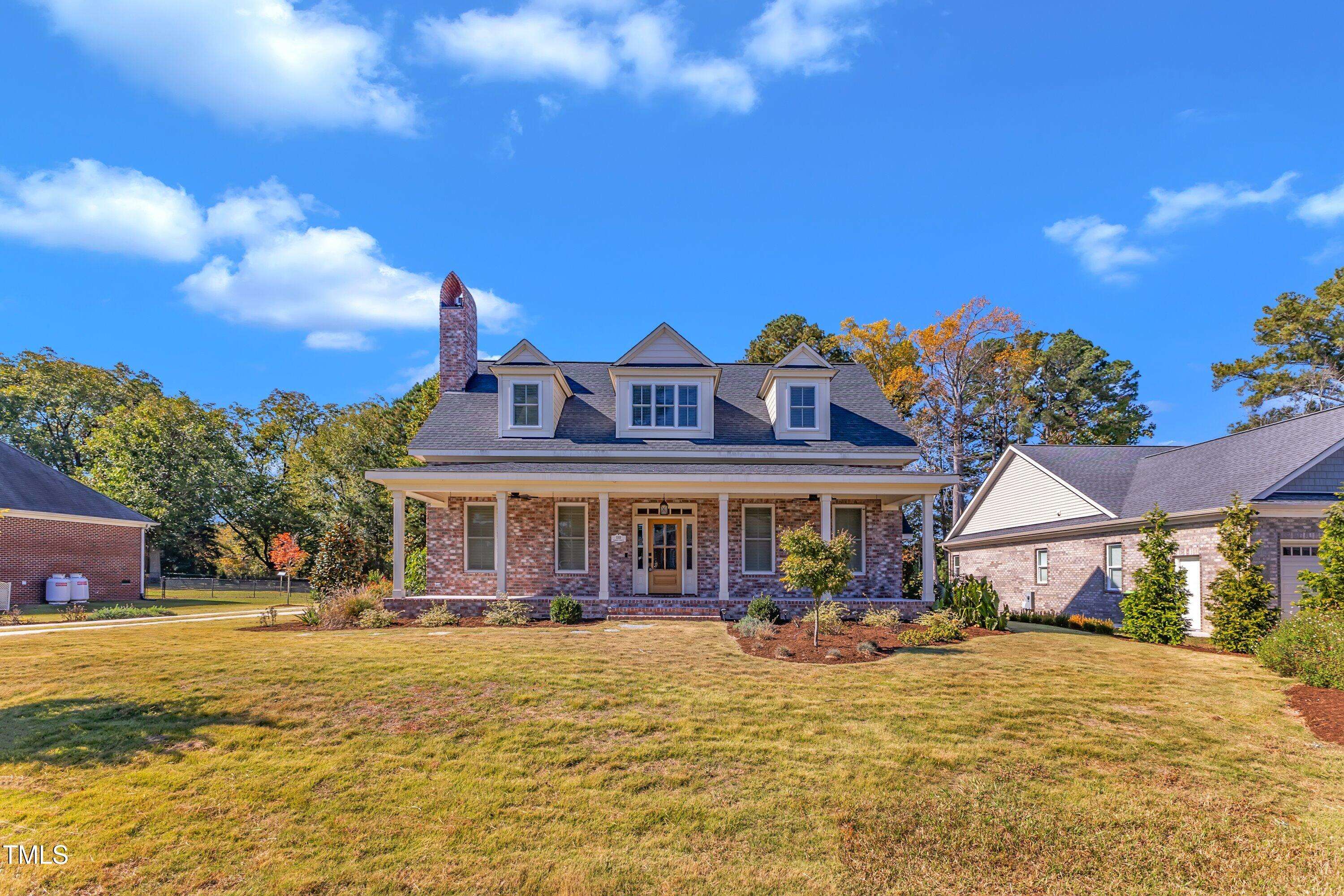 Four Oaks, NC 27524,110 Parker Street