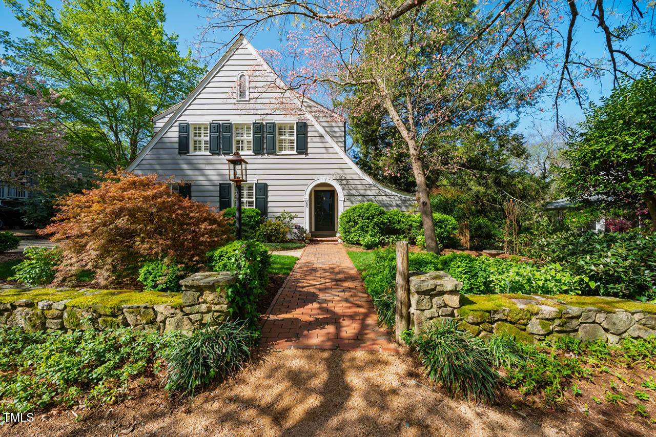 Chapel Hill, NC 27514,205 N Boundary Street