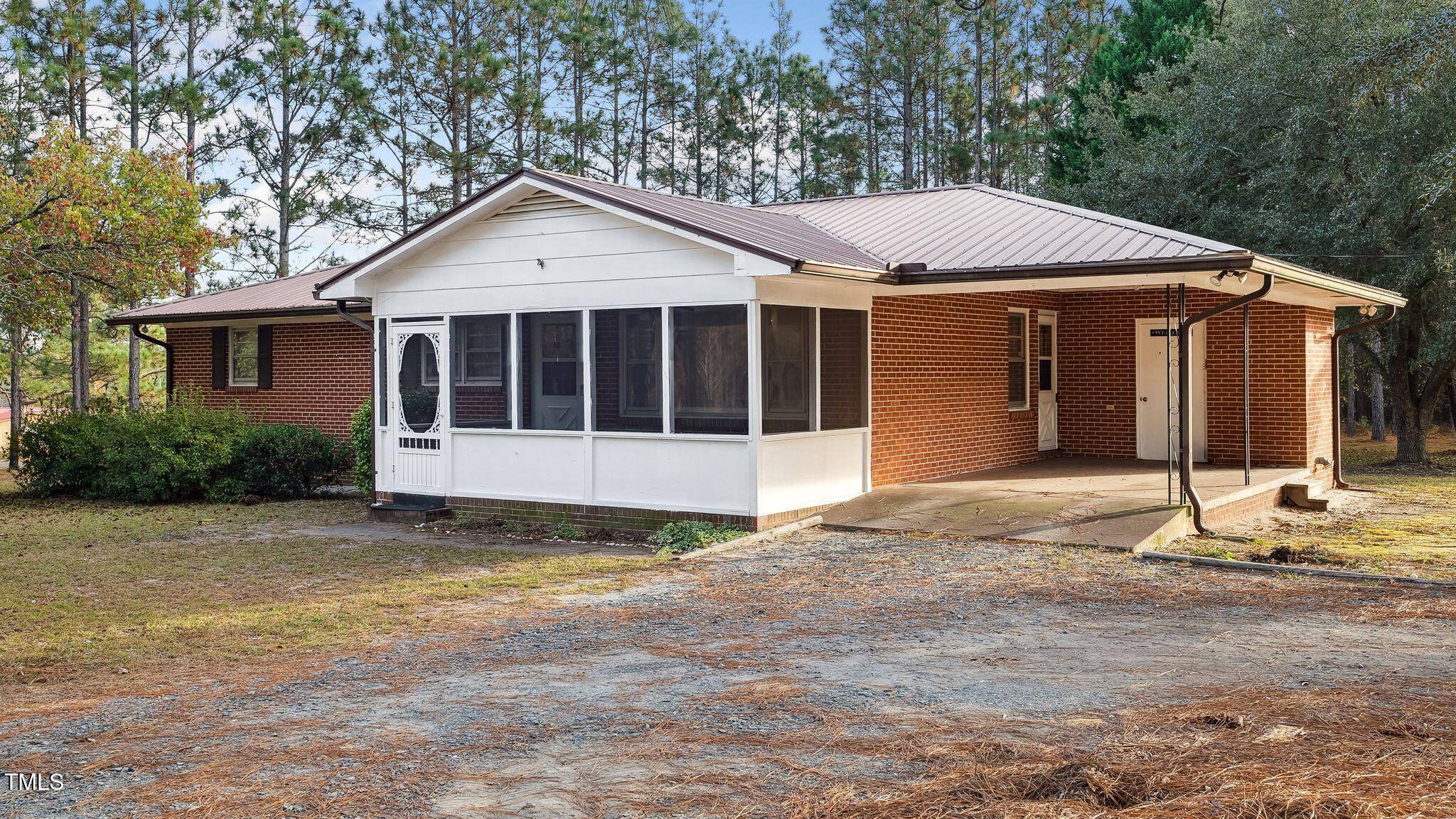 Aberdeen, NC 28315,825 Quewhiffle Road