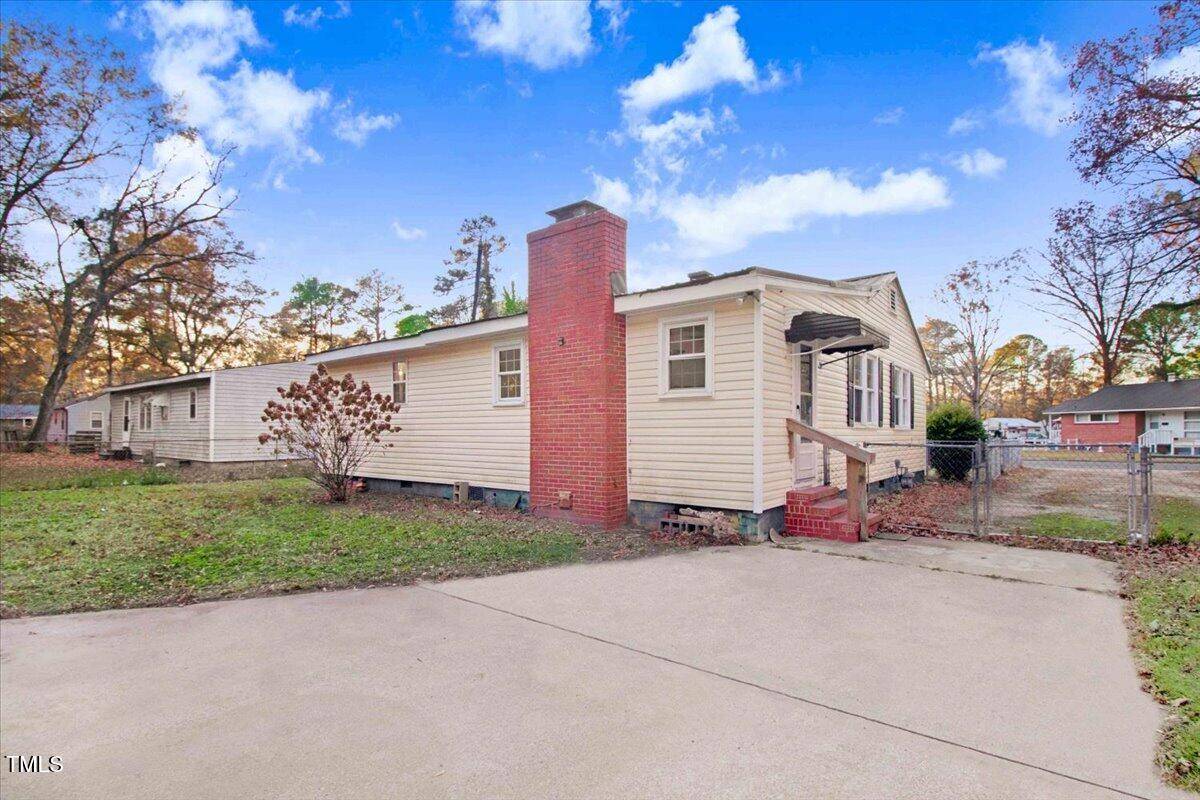 Kinston, NC 28501,901 Candlewood Drive