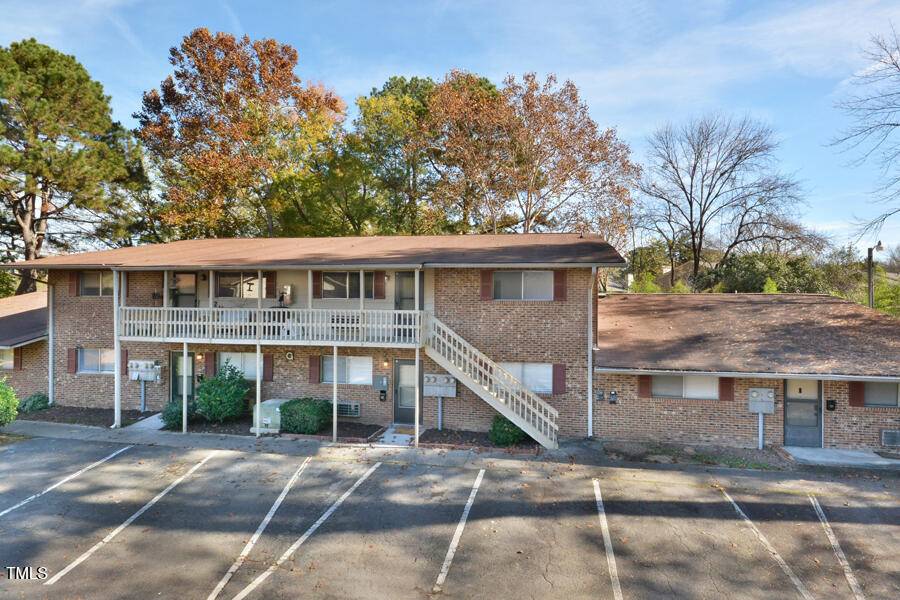 Chapel Hill, NC 27514,130 S Estes Drive #G5