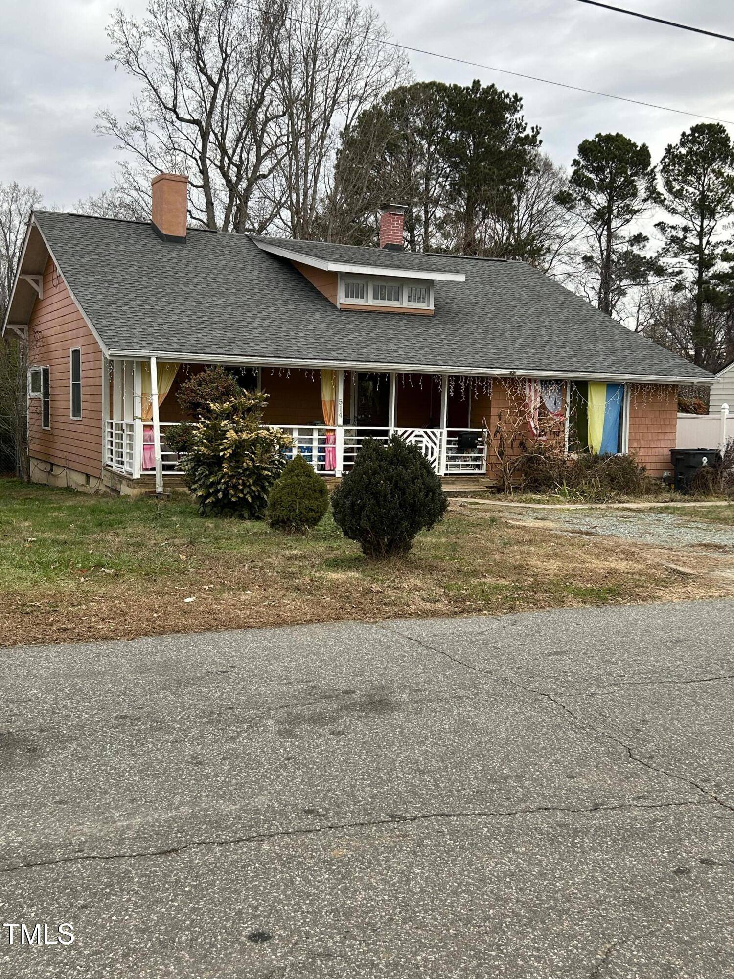 Siler City, NC 27344,514 W W Fifth Street Street