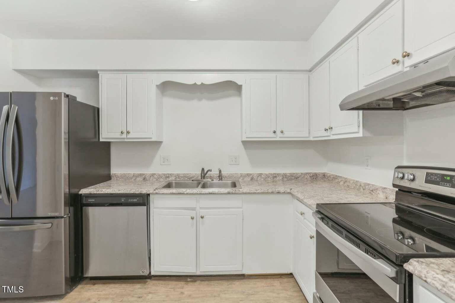 Raleigh, NC 27609,642 Pine Ridge Place