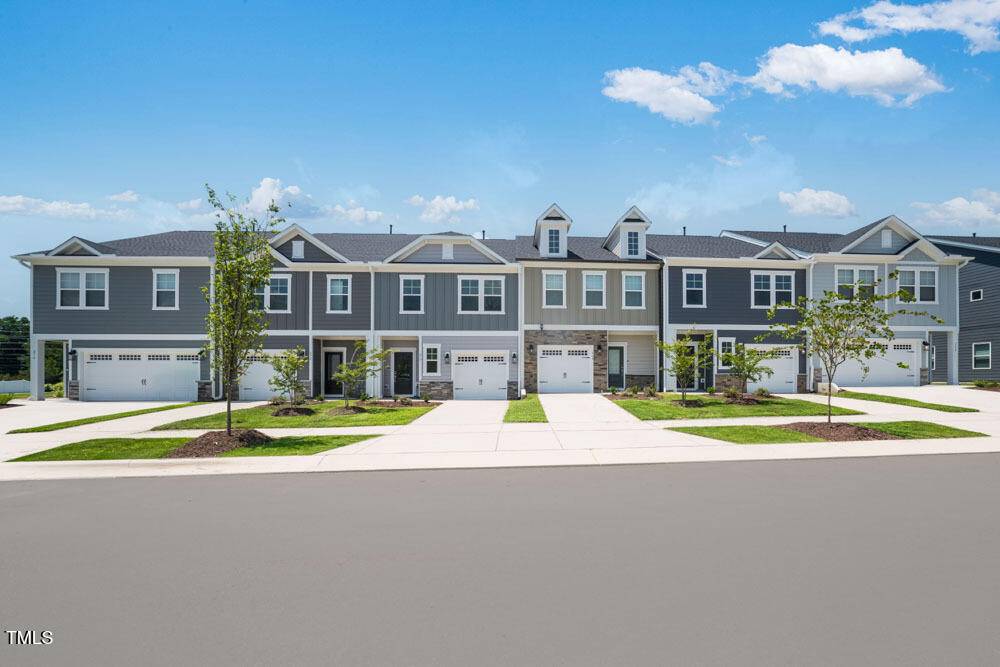 Wendell, NC 27591,272 Sweetbay Tree Drive