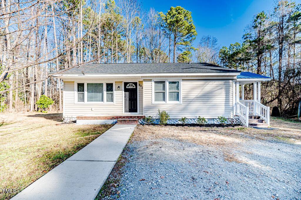 Sanford, NC 27330,902 Cobb Court