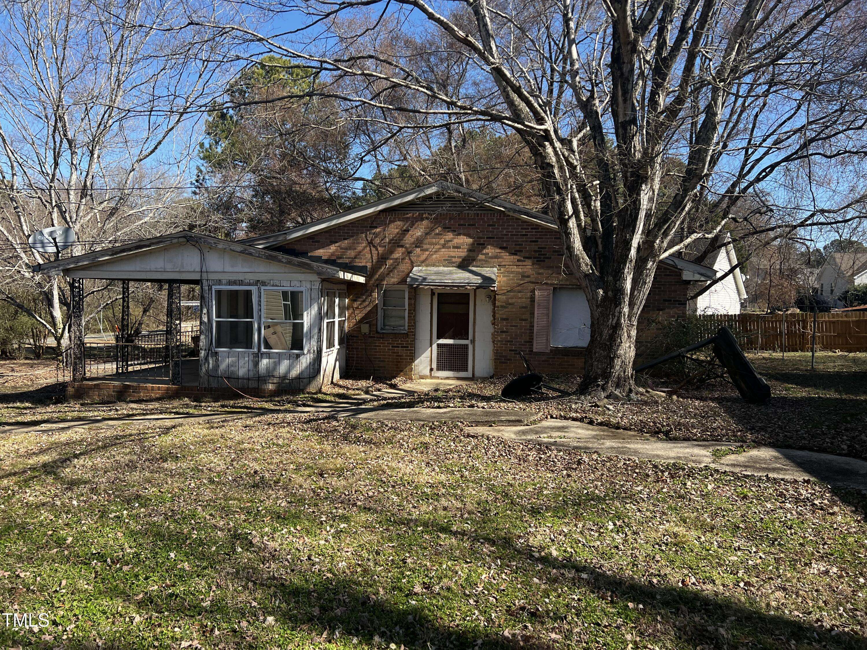 Wake Forest, NC 27587,922 N White Street