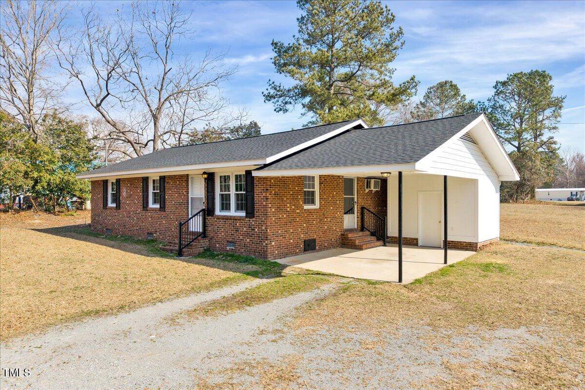 Four Oaks, NC 27524,307 S Main Street